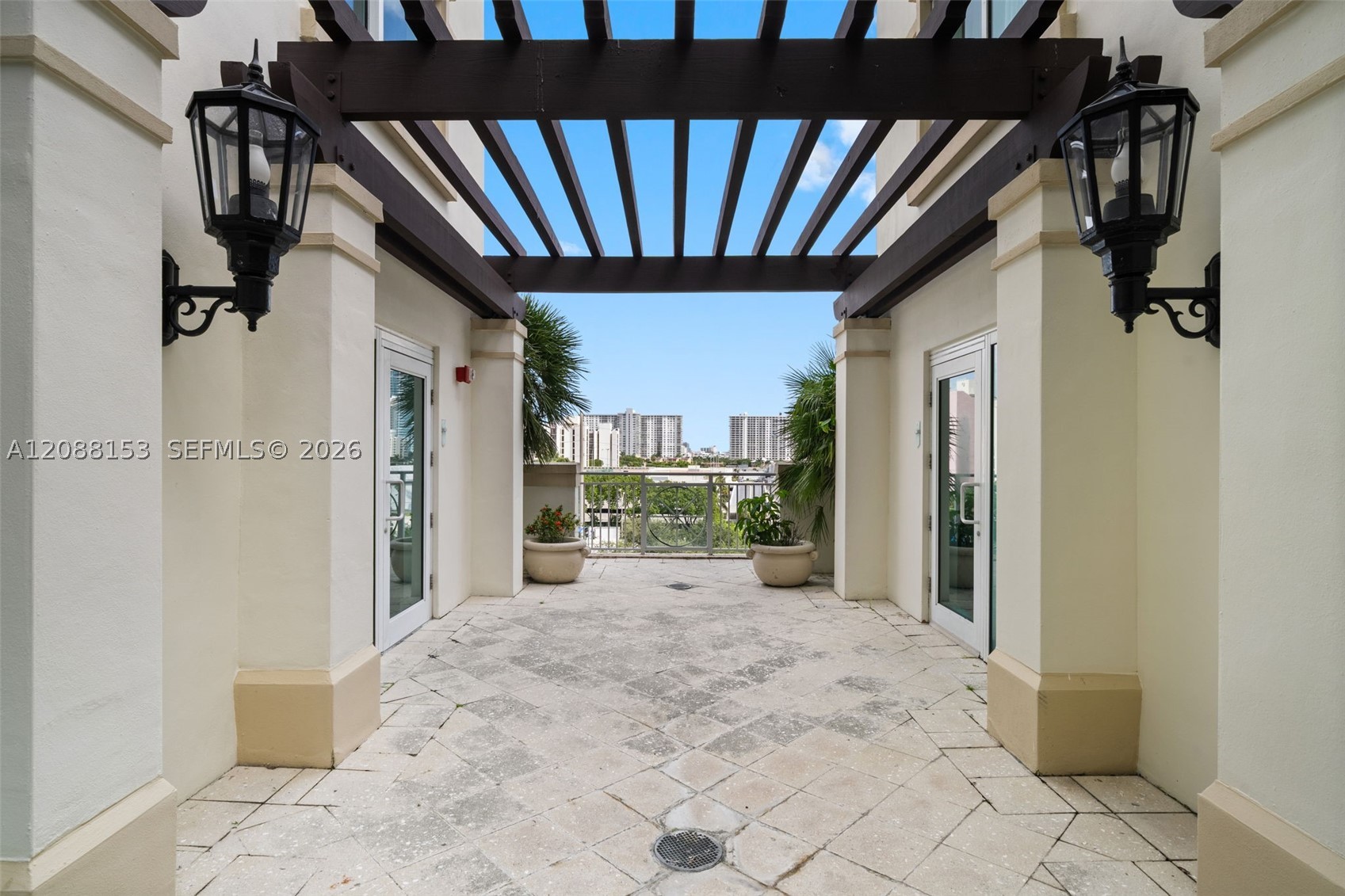 image St Tropez Sunny Isles37