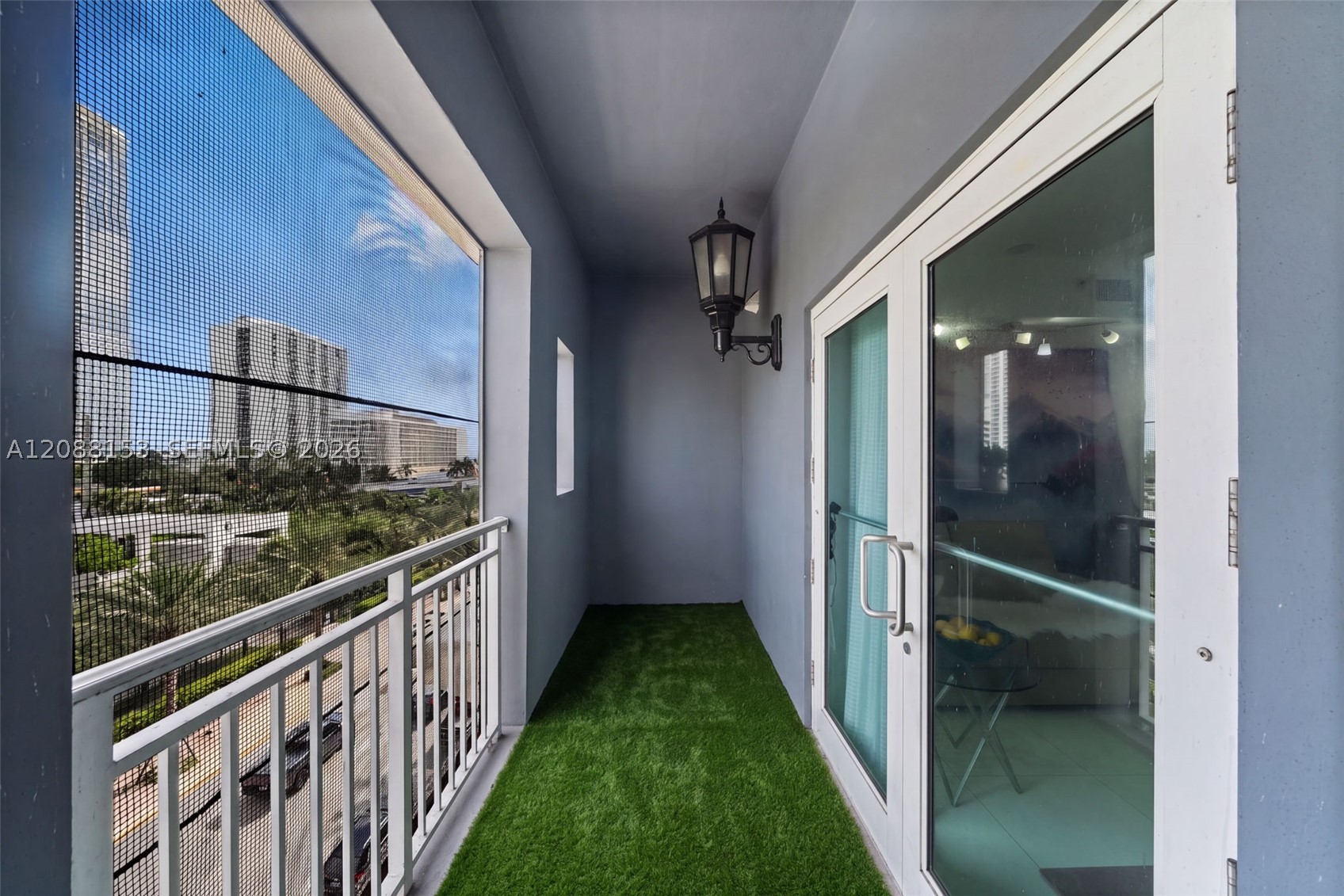 image St Tropez Sunny Isles48