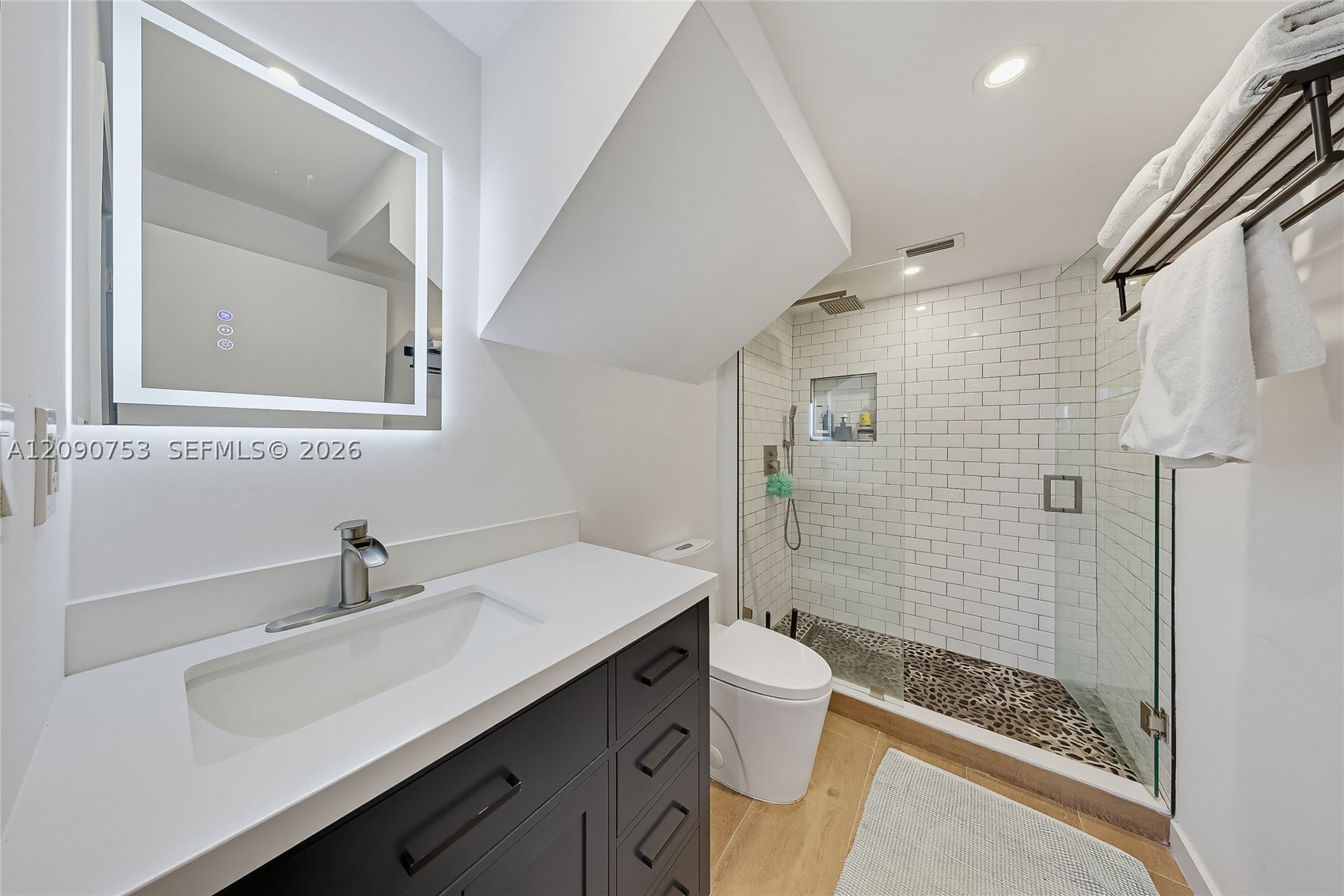 187/4 N Shore Dr #4 Miami Beach, FL 33141