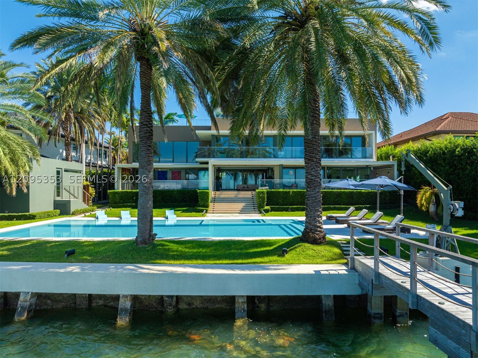 360 Harbor Dr Key Biscayne, FL 33149