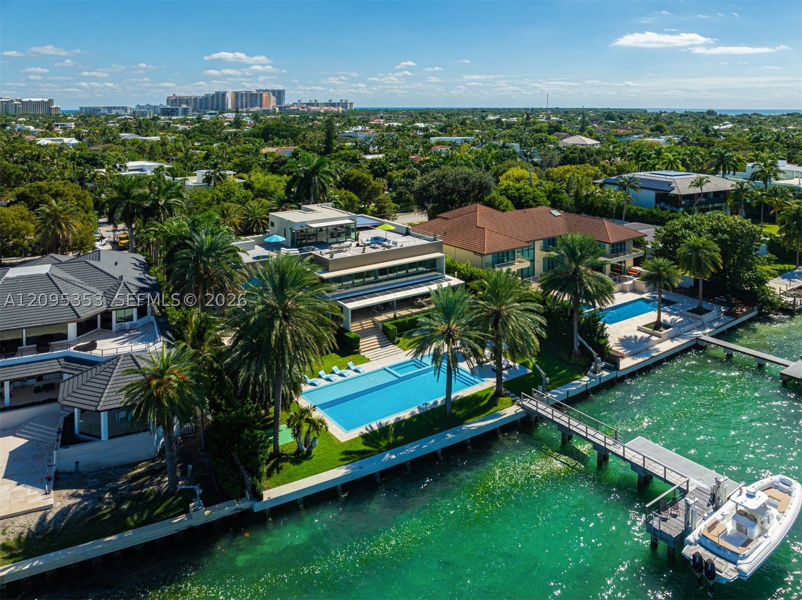 360 Harbor Dr Key Biscayne, FL 33149