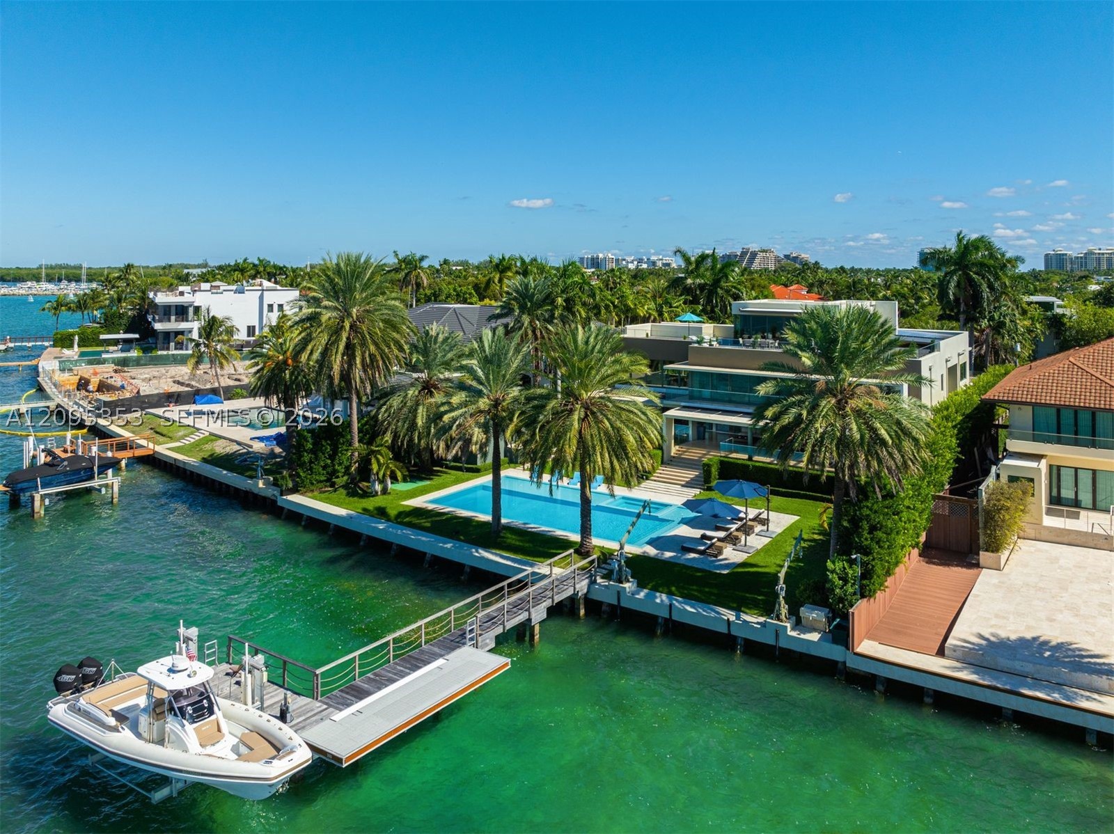 360 Harbor Dr Key Biscayne, FL 33149