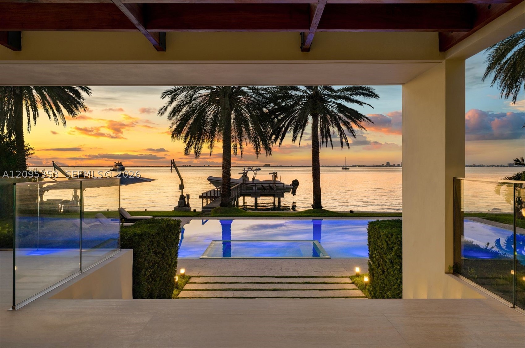 360 Harbor Dr Key Biscayne, FL 33149