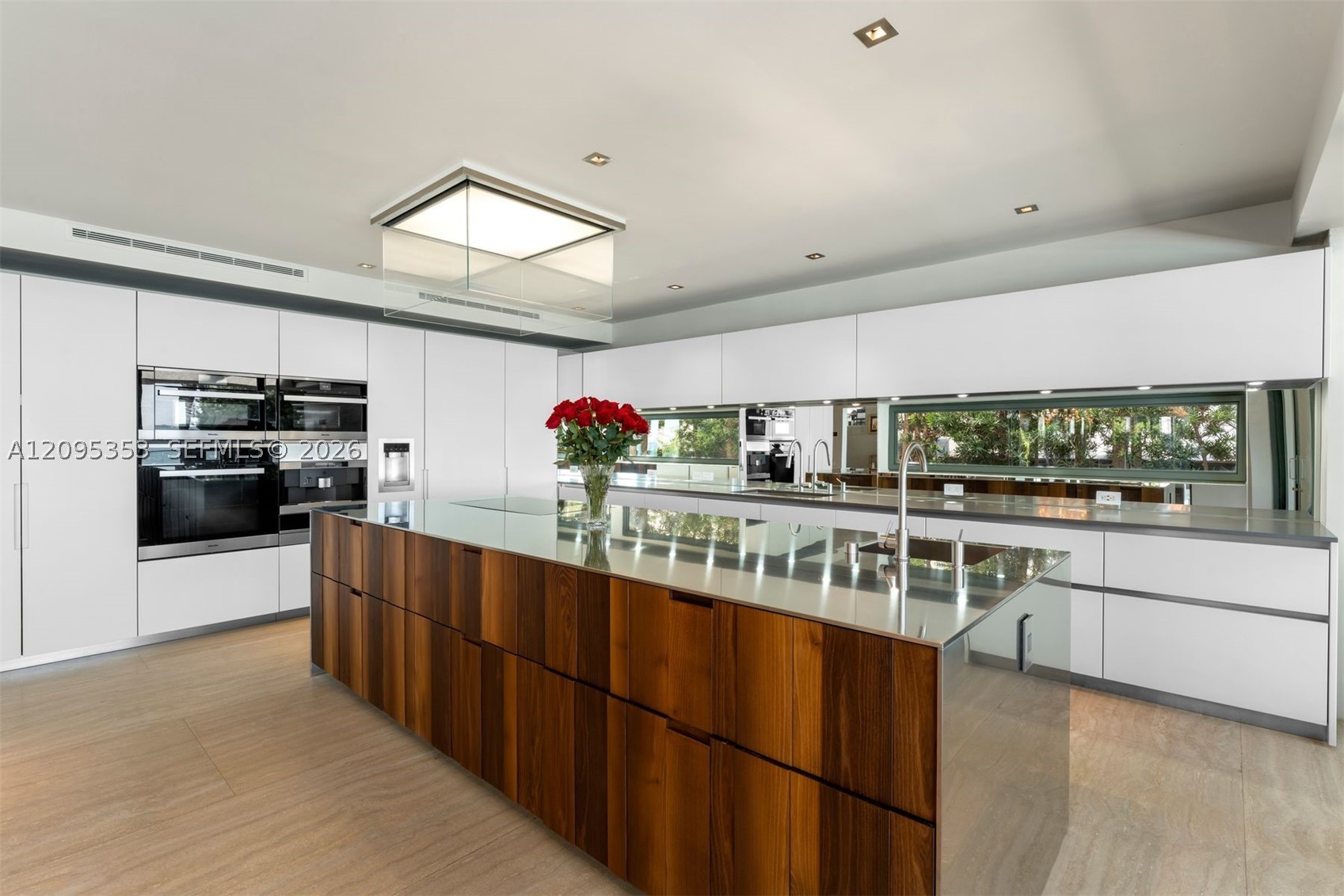 360 Harbor Dr Key Biscayne, FL 33149