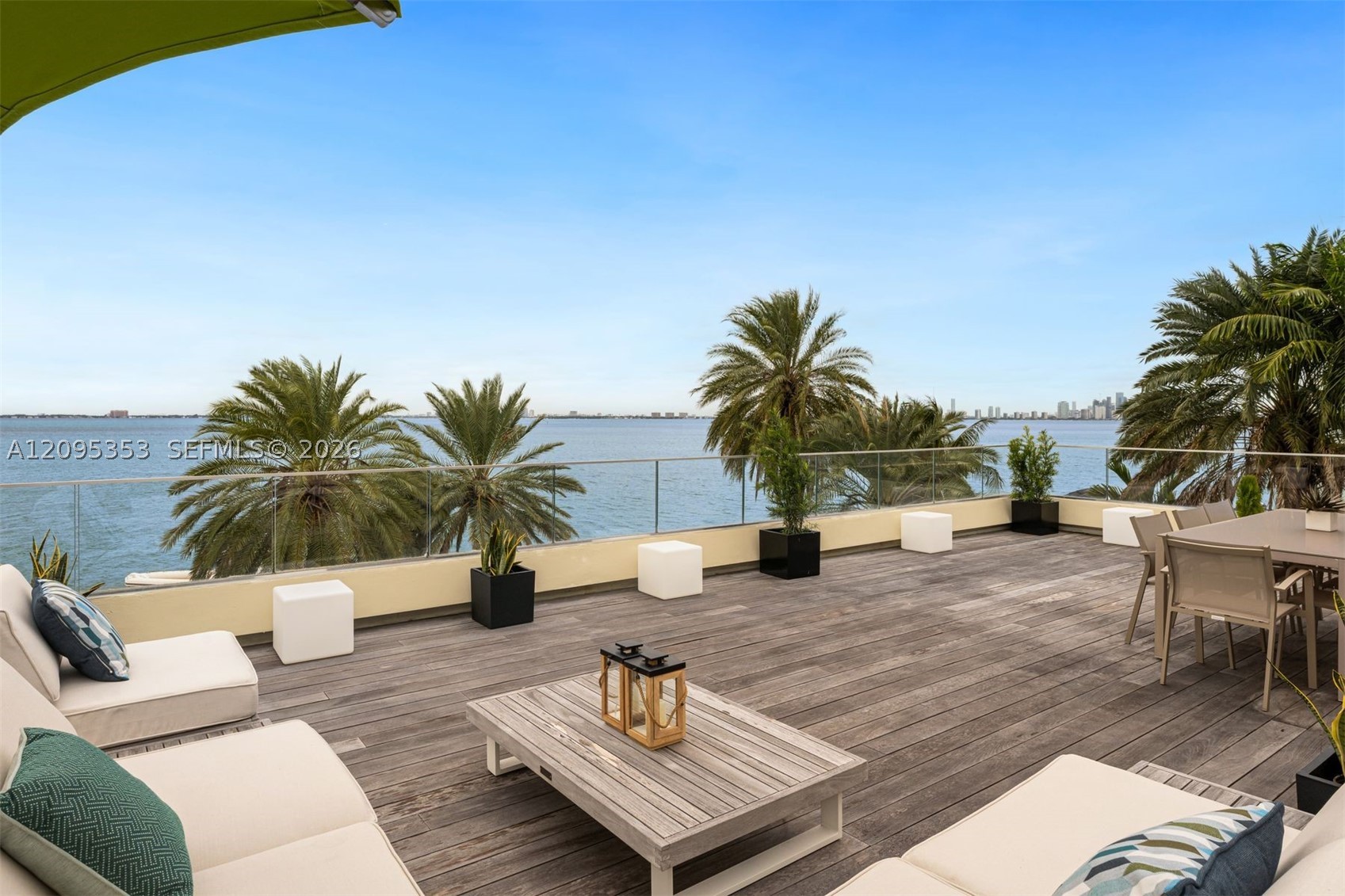 360 Harbor Dr Key Biscayne, FL 33149