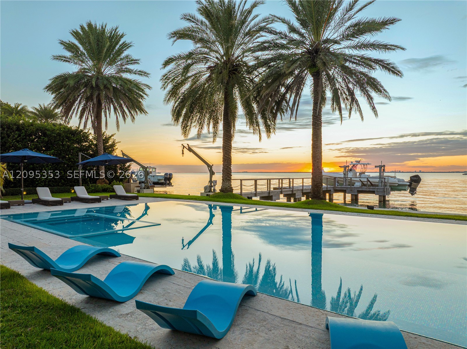 360 Harbor Dr Key Biscayne, FL 33149