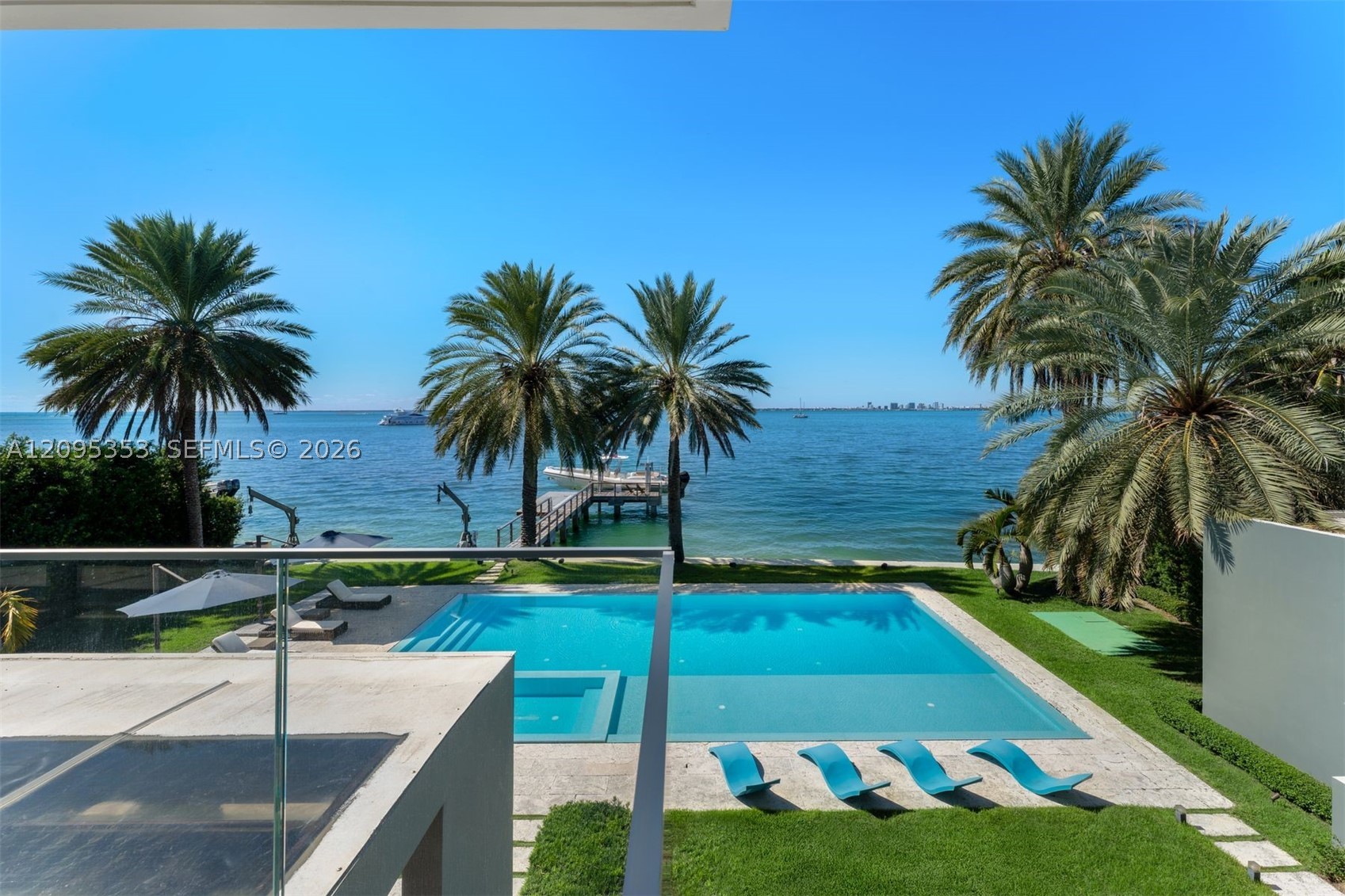 360 Harbor Dr Key Biscayne, FL 33149