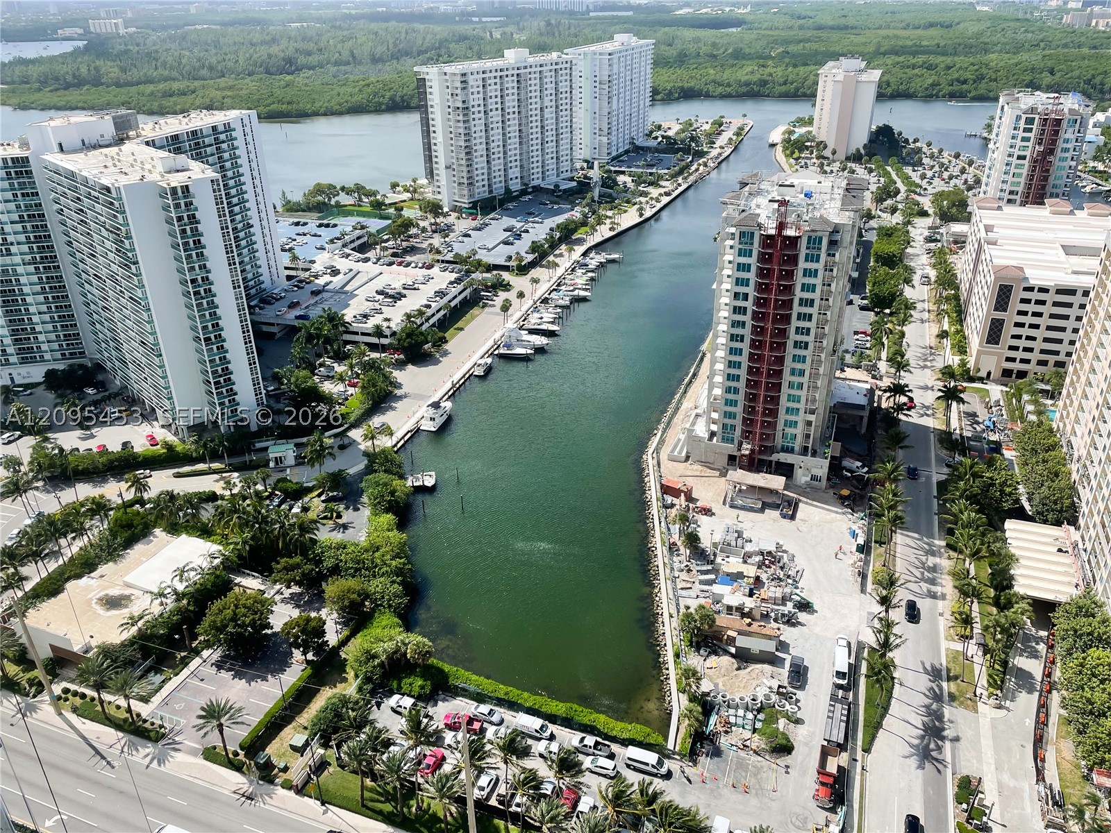 15901 Collins Ave #2905
