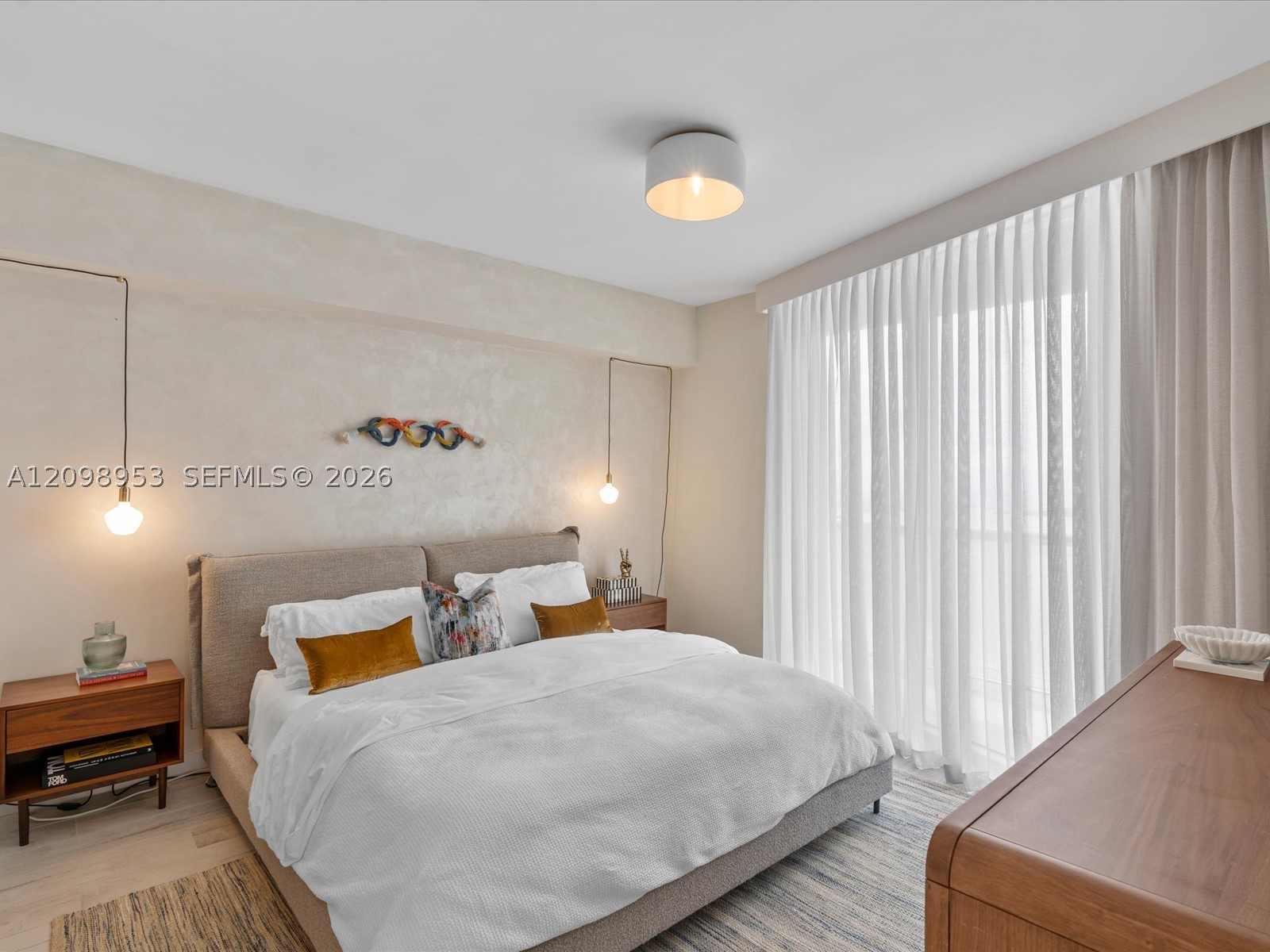 image Icon Brickell I24