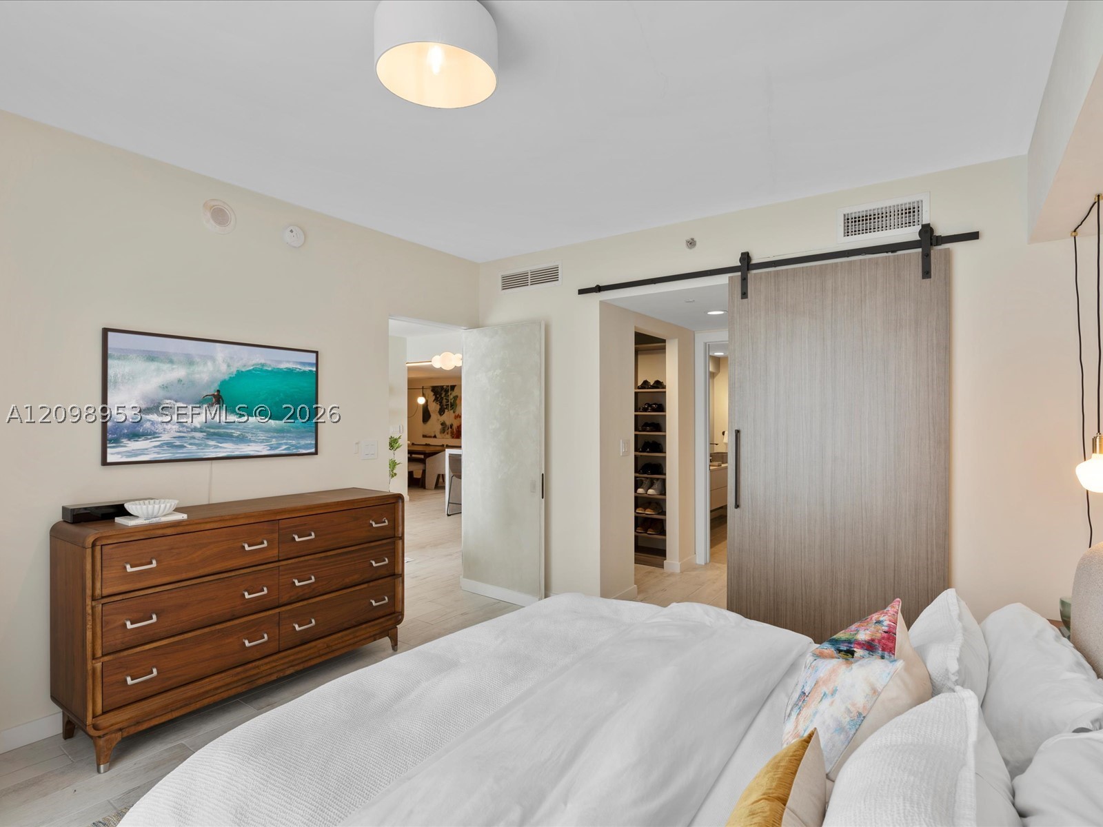 image Icon Brickell I27