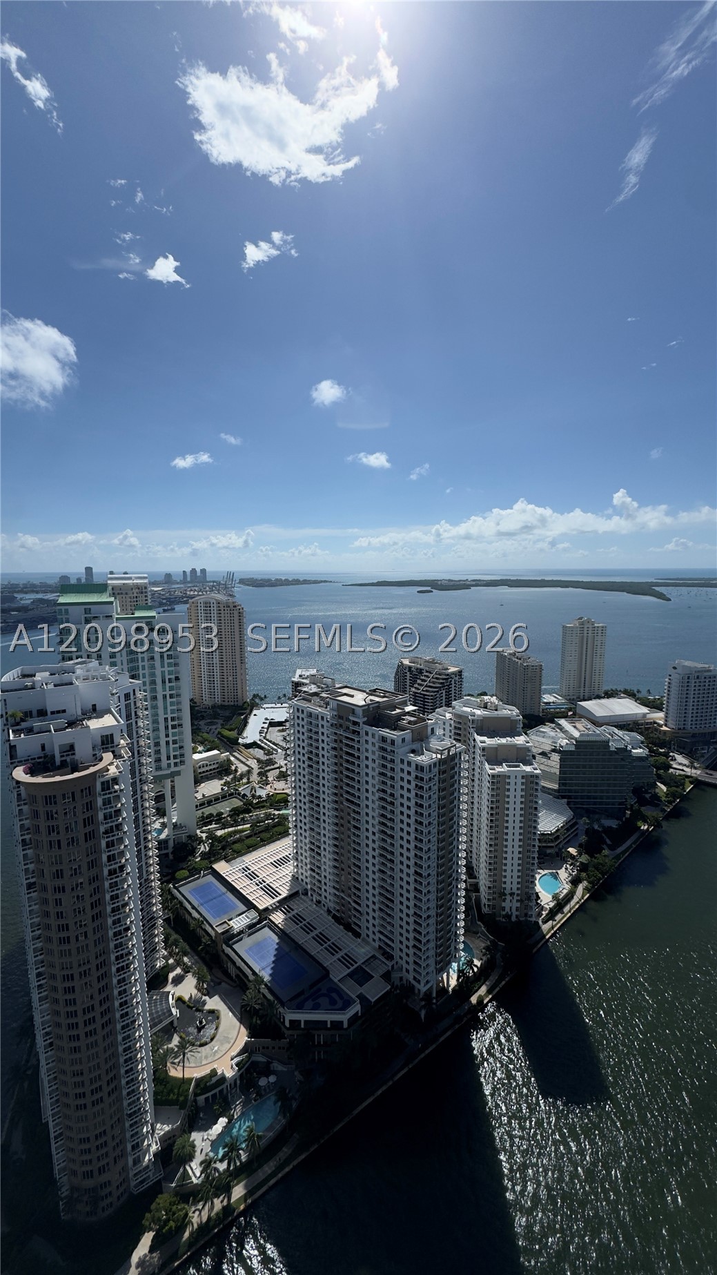 image Icon Brickell I32