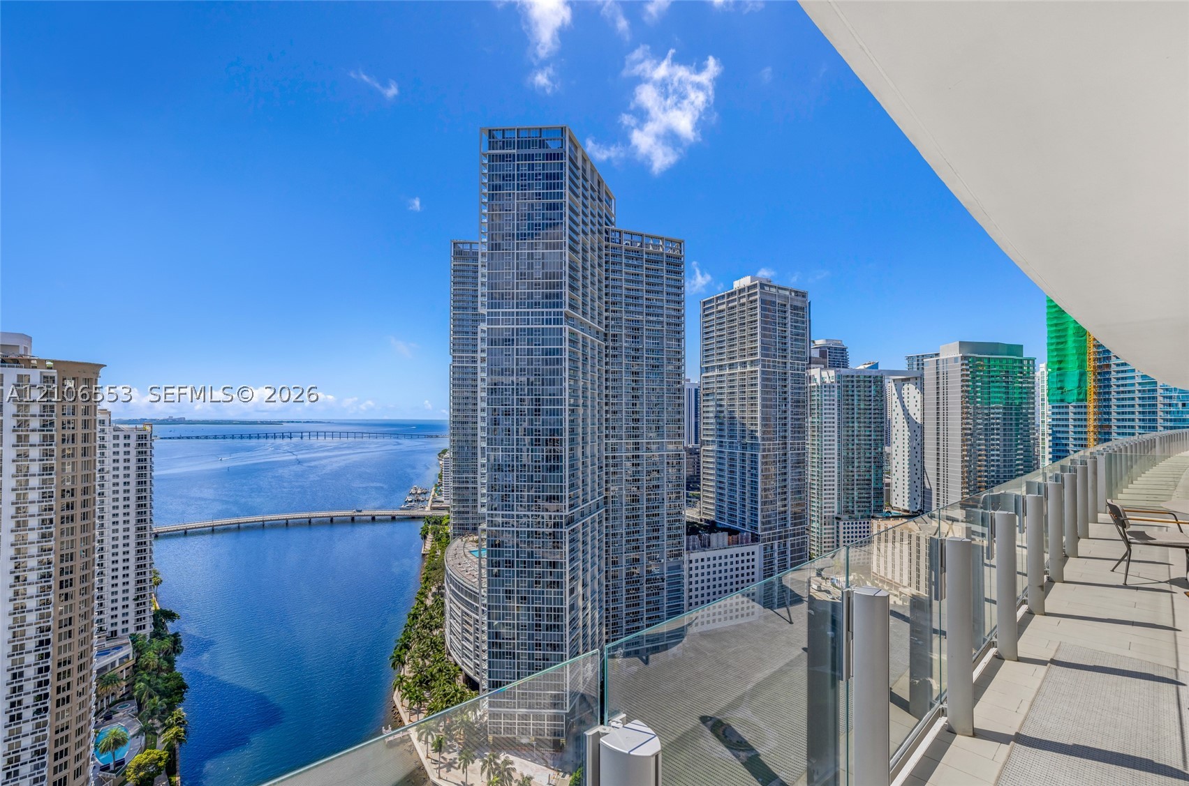 image Aston Martin Residences10