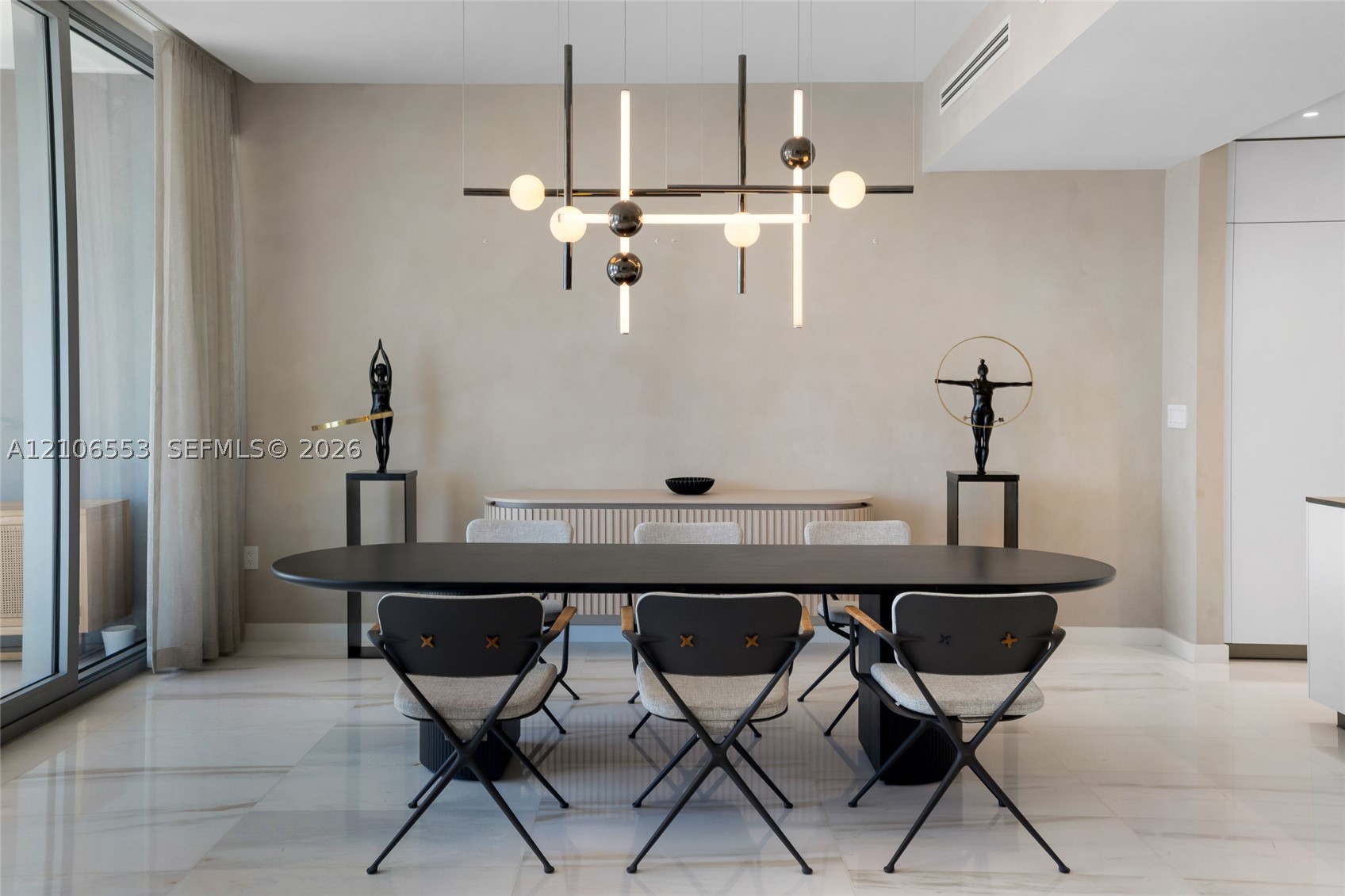image Aston Martin Residences11