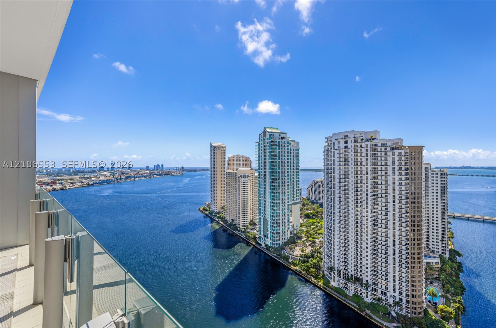 image Aston Martin Residences12