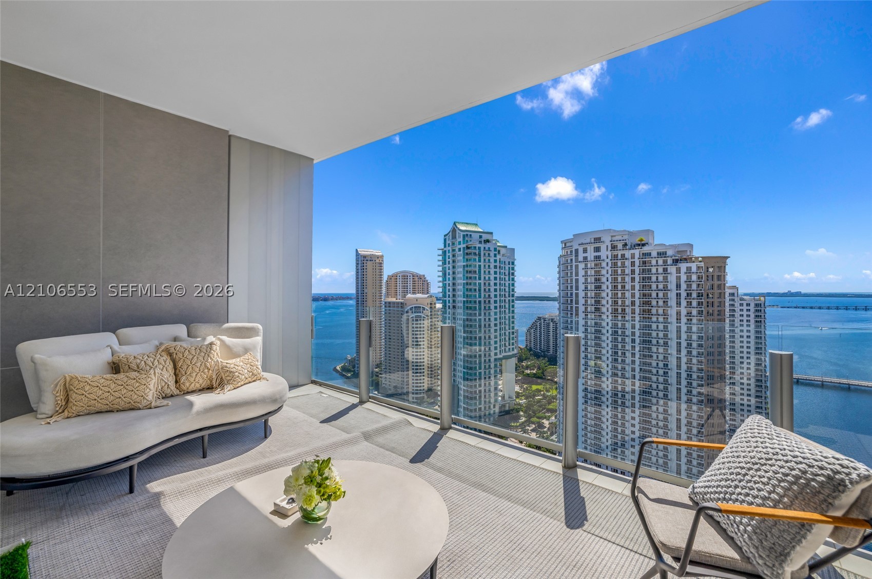 image Aston Martin Residences14