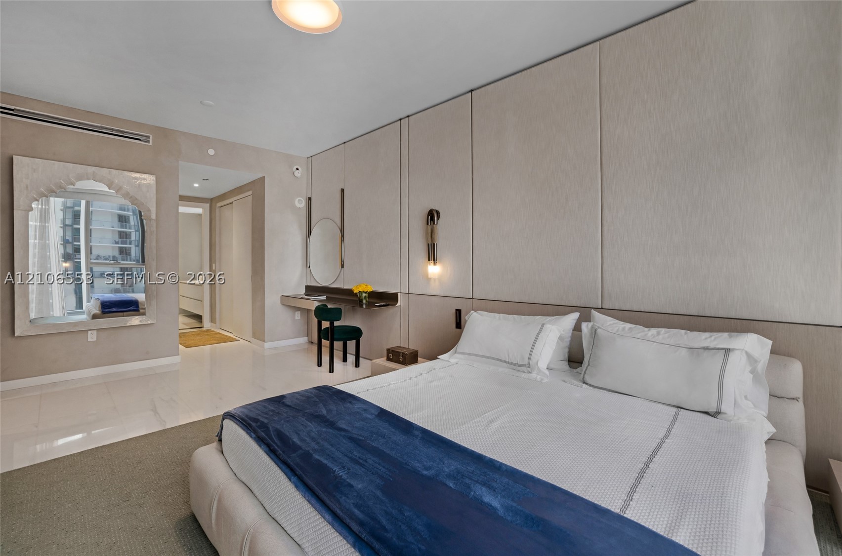 image Aston Martin Residences21