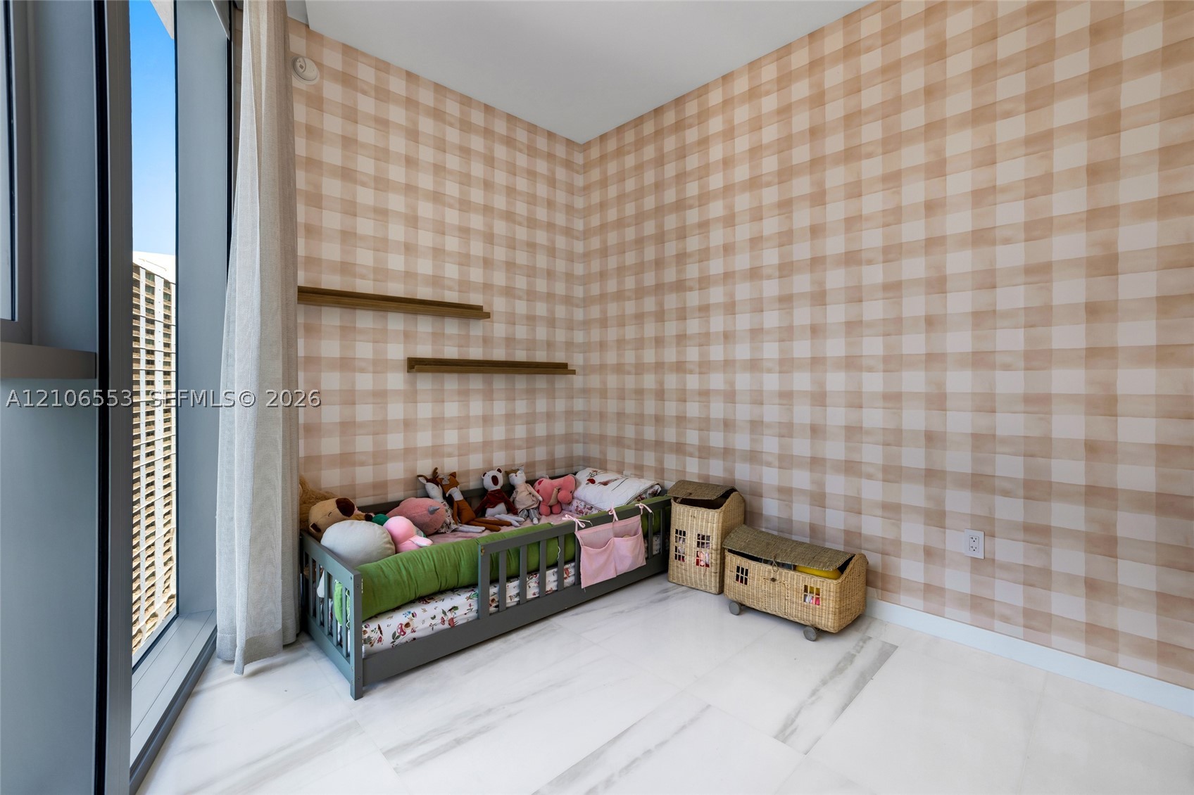 image Aston Martin Residences37