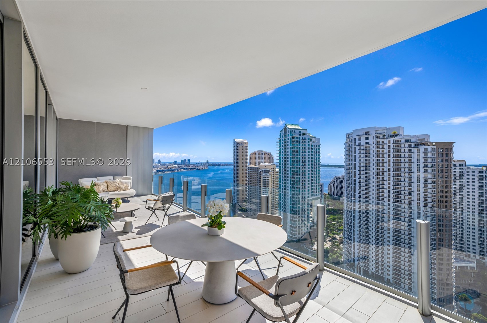 image Aston Martin Residences3