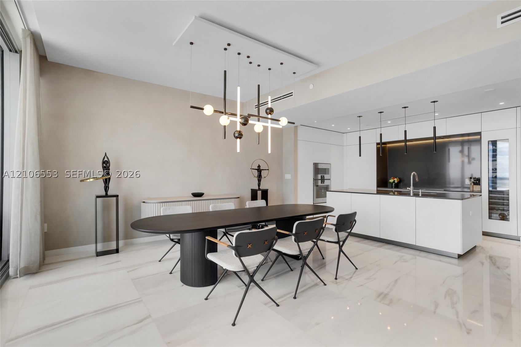 image Aston Martin Residences45