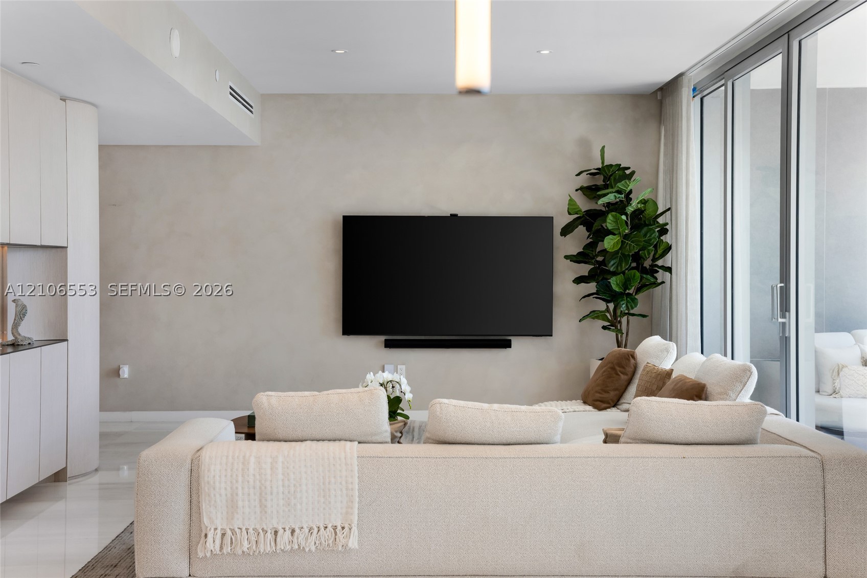 image Aston Martin Residences48