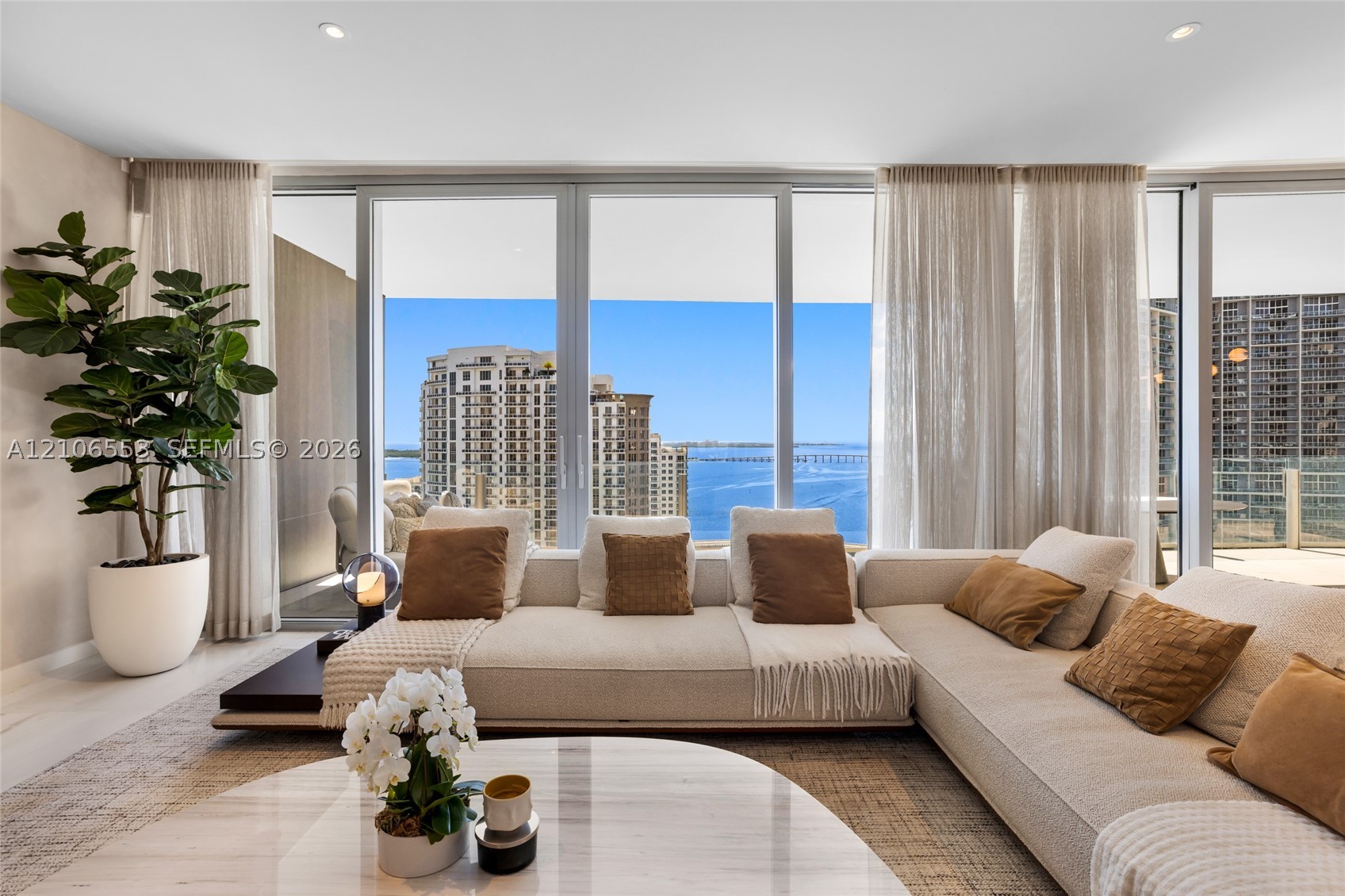 image Aston Martin Residences4