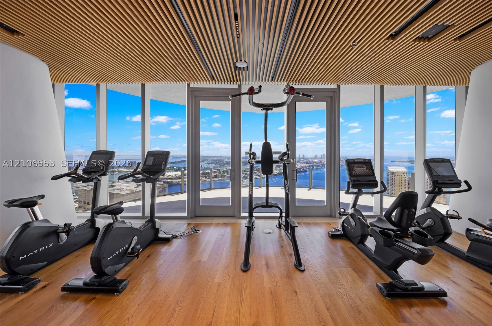 image Aston Martin Residences56