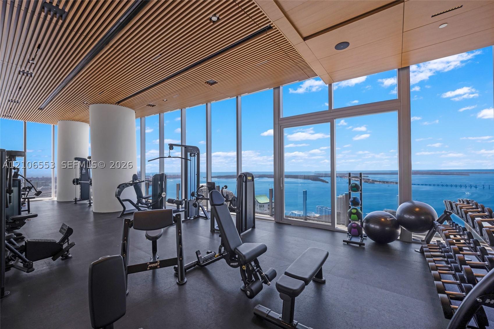 image Aston Martin Residences57