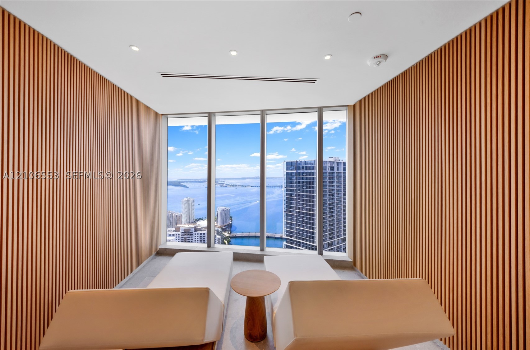 image Aston Martin Residences60