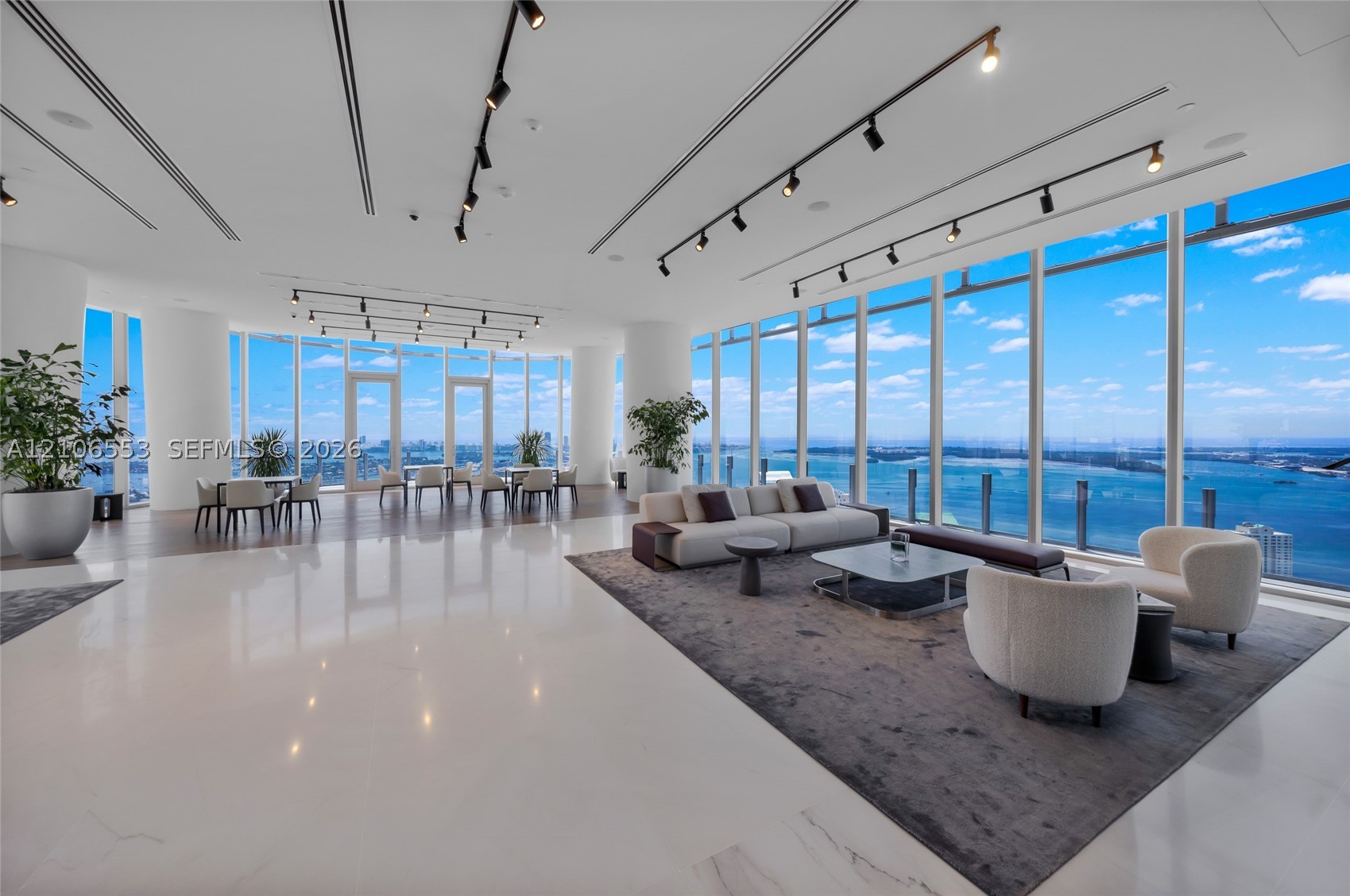 image Aston Martin Residences62