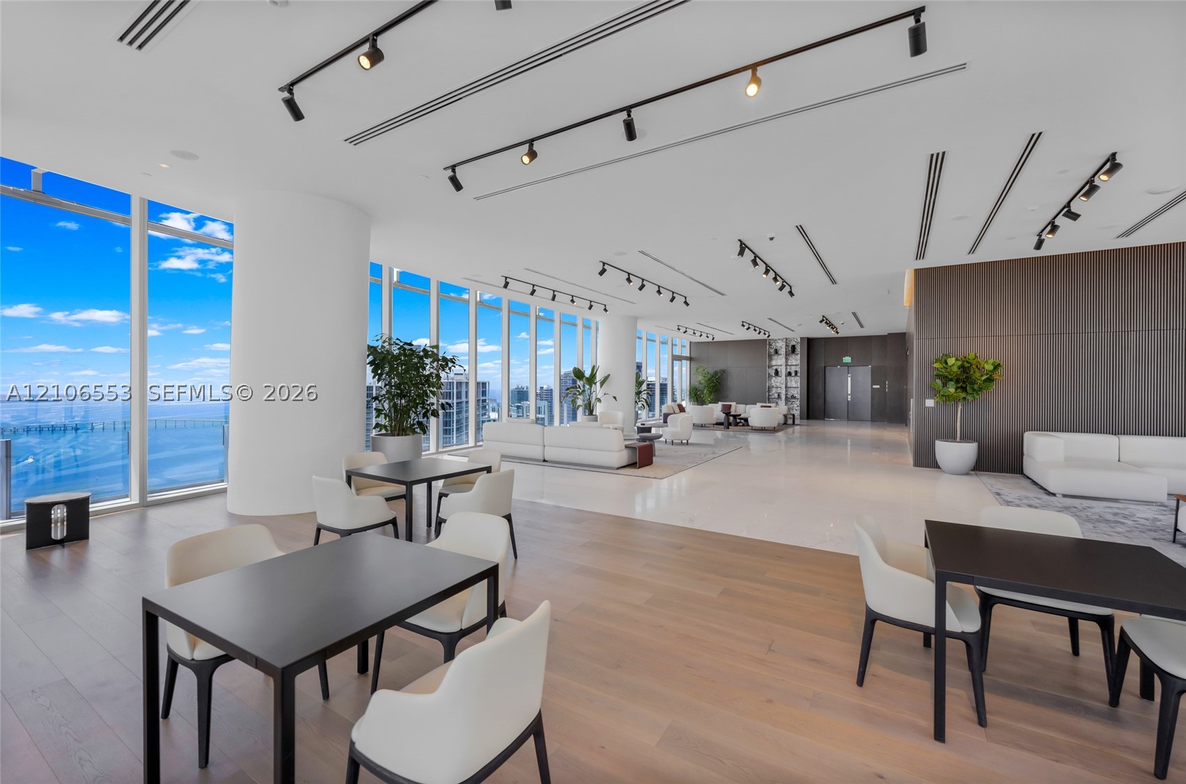 image Aston Martin Residences65