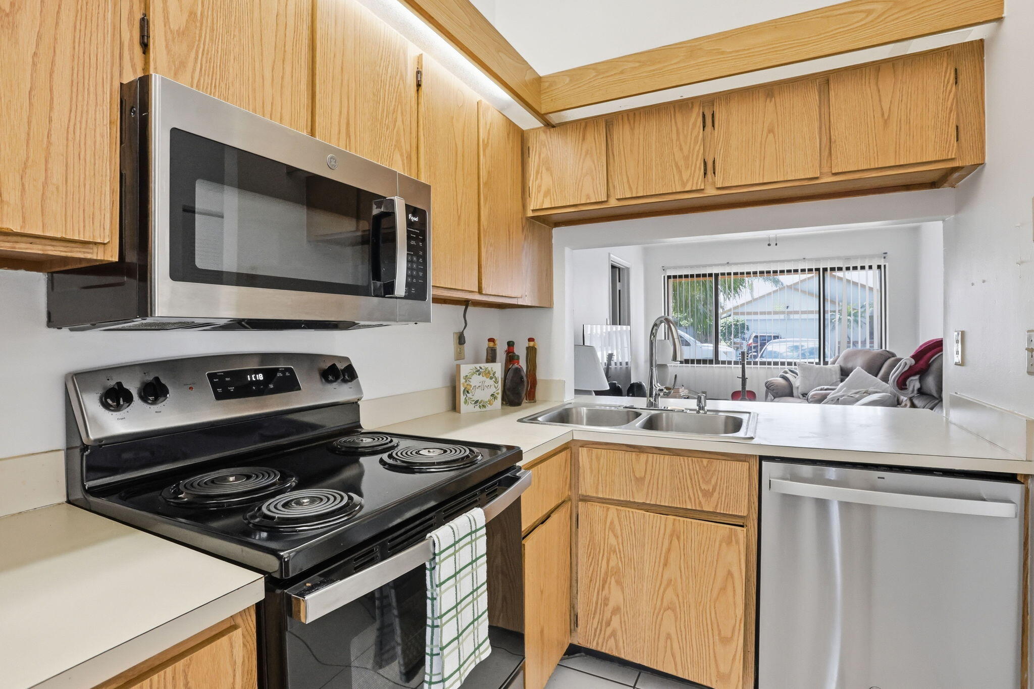 1387 Longarzo West Palm Beach, FL 33415