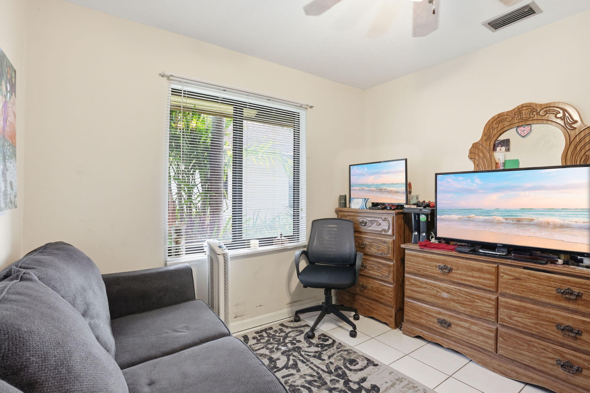 1387 Longarzo West Palm Beach, FL 33415