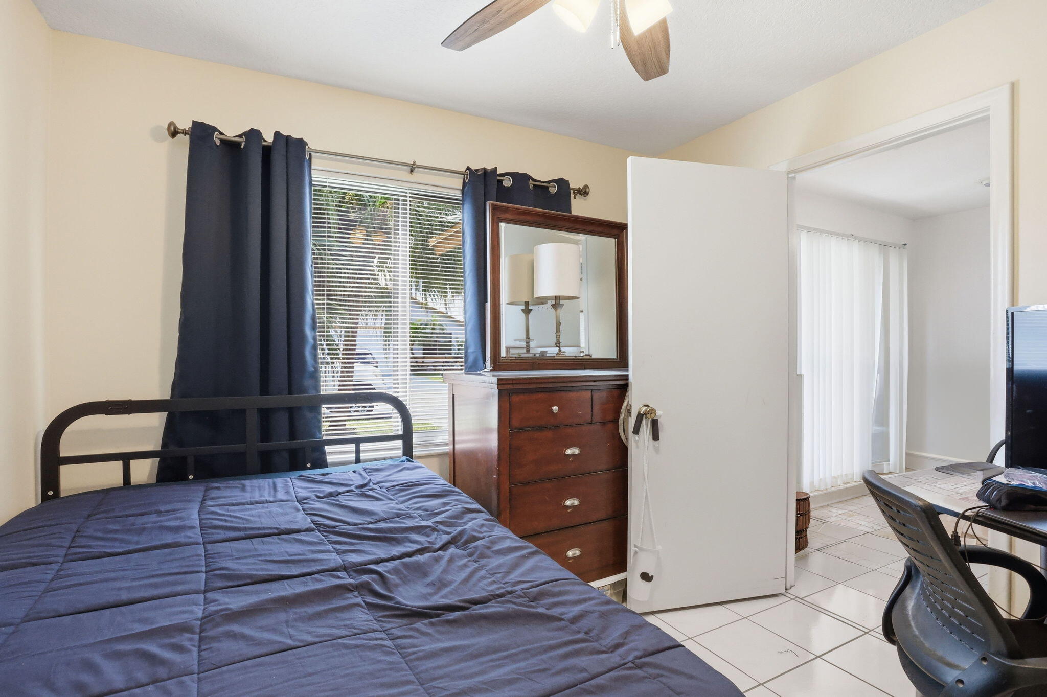 1387 Longarzo West Palm Beach, FL 33415