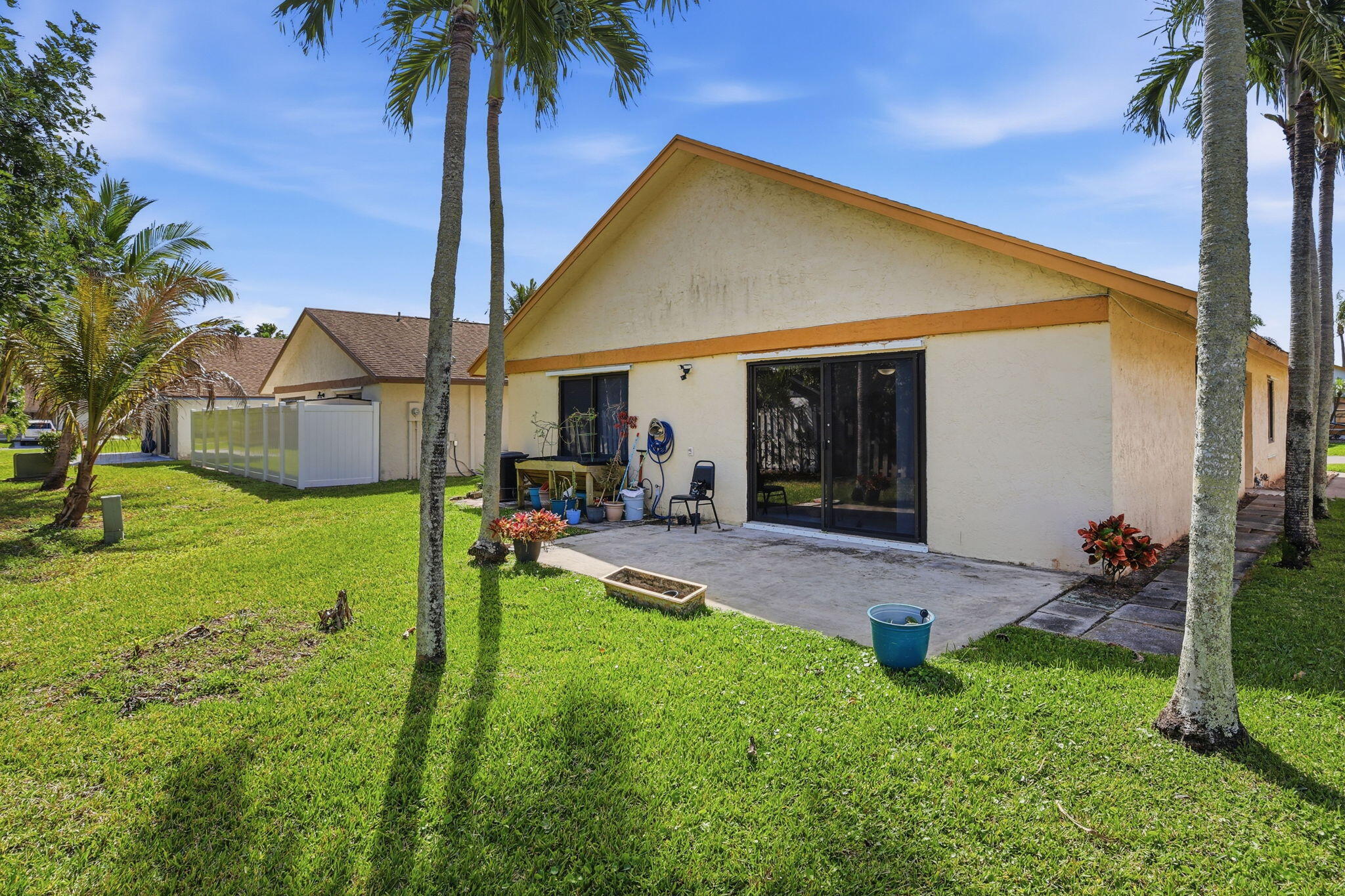 1387 Longarzo West Palm Beach, FL 33415