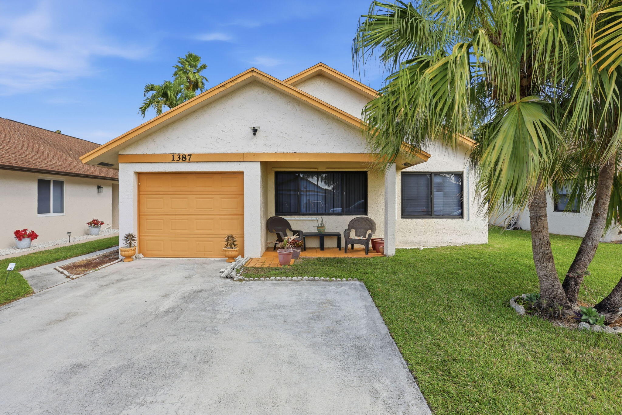 1387 Longarzo West Palm Beach, FL 33415