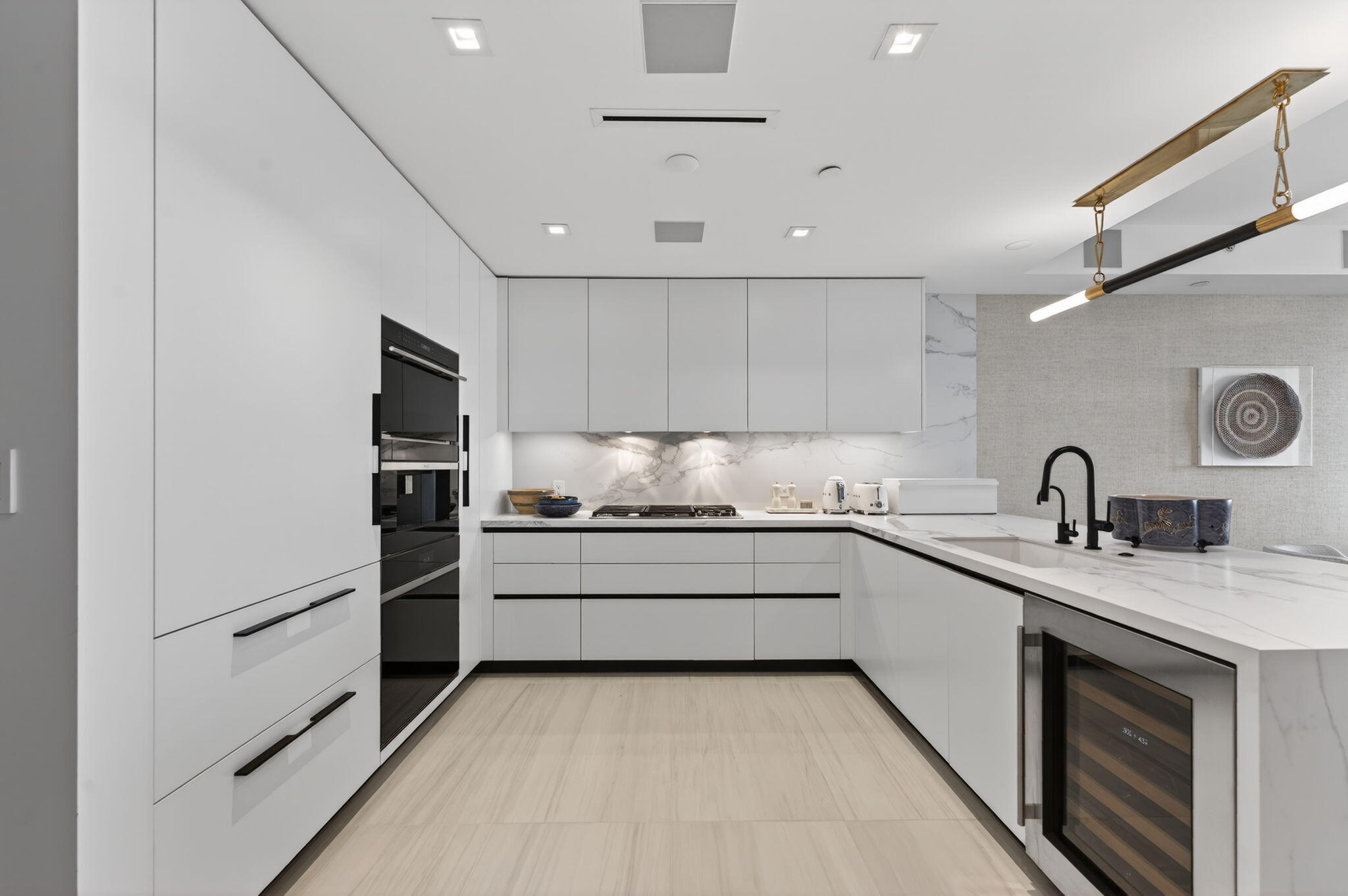 1116 N Ocean #1204 Pompano Beach, FL 33062