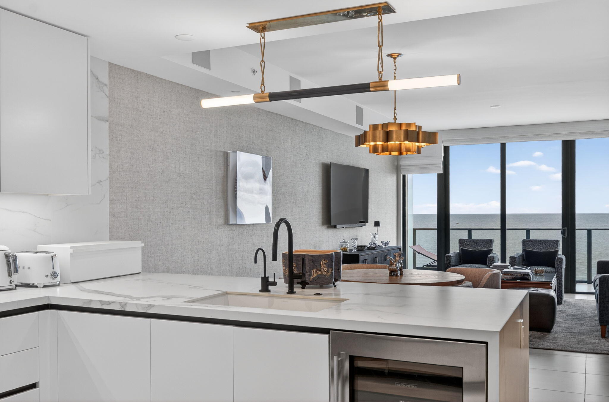 1116 N Ocean #1204 Pompano Beach, FL 33062