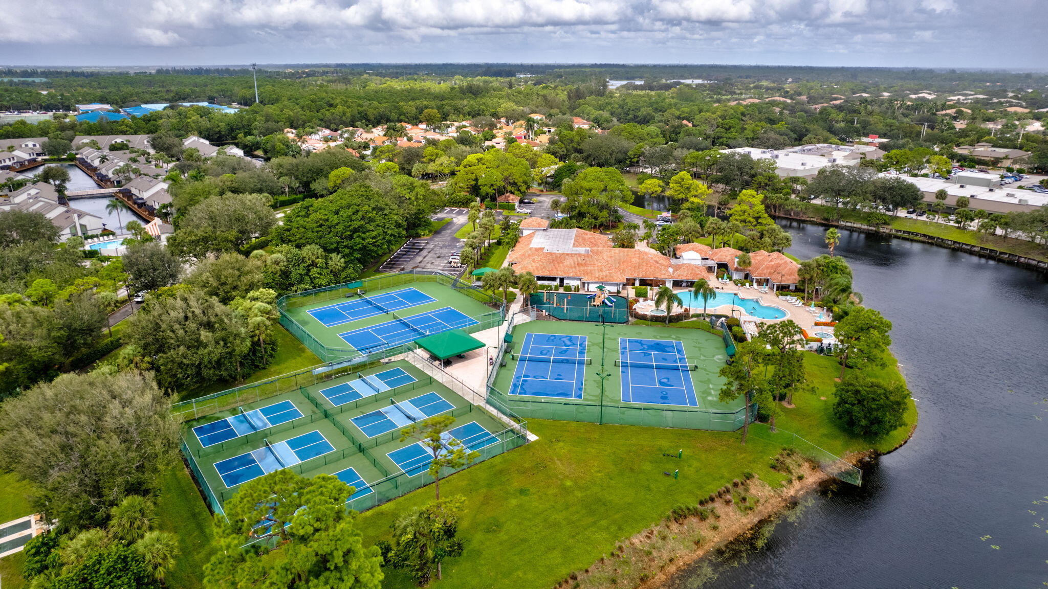 2303 Landings Greenacres, FL 33413