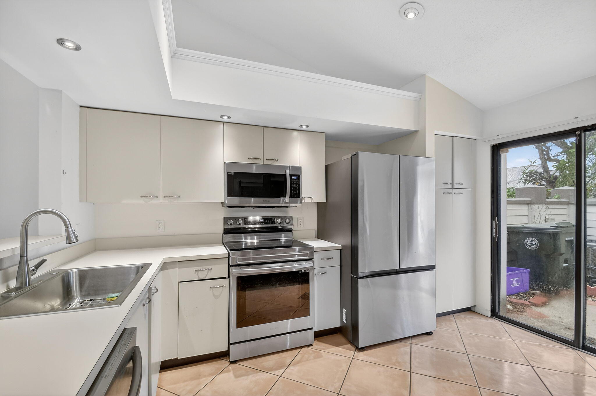 2303 Landings Greenacres, FL 33413