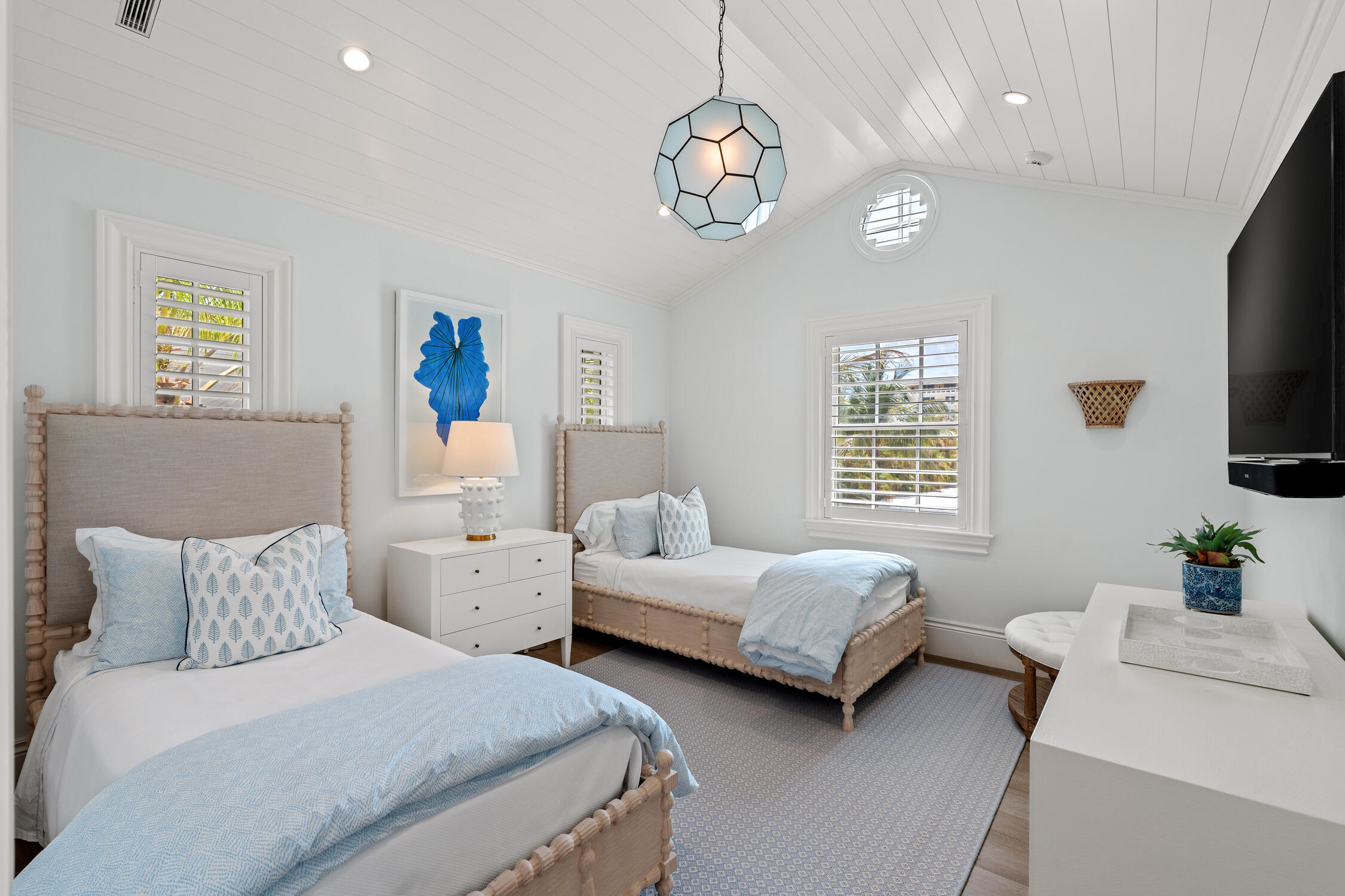 449 Australian Palm Beach, FL 33480