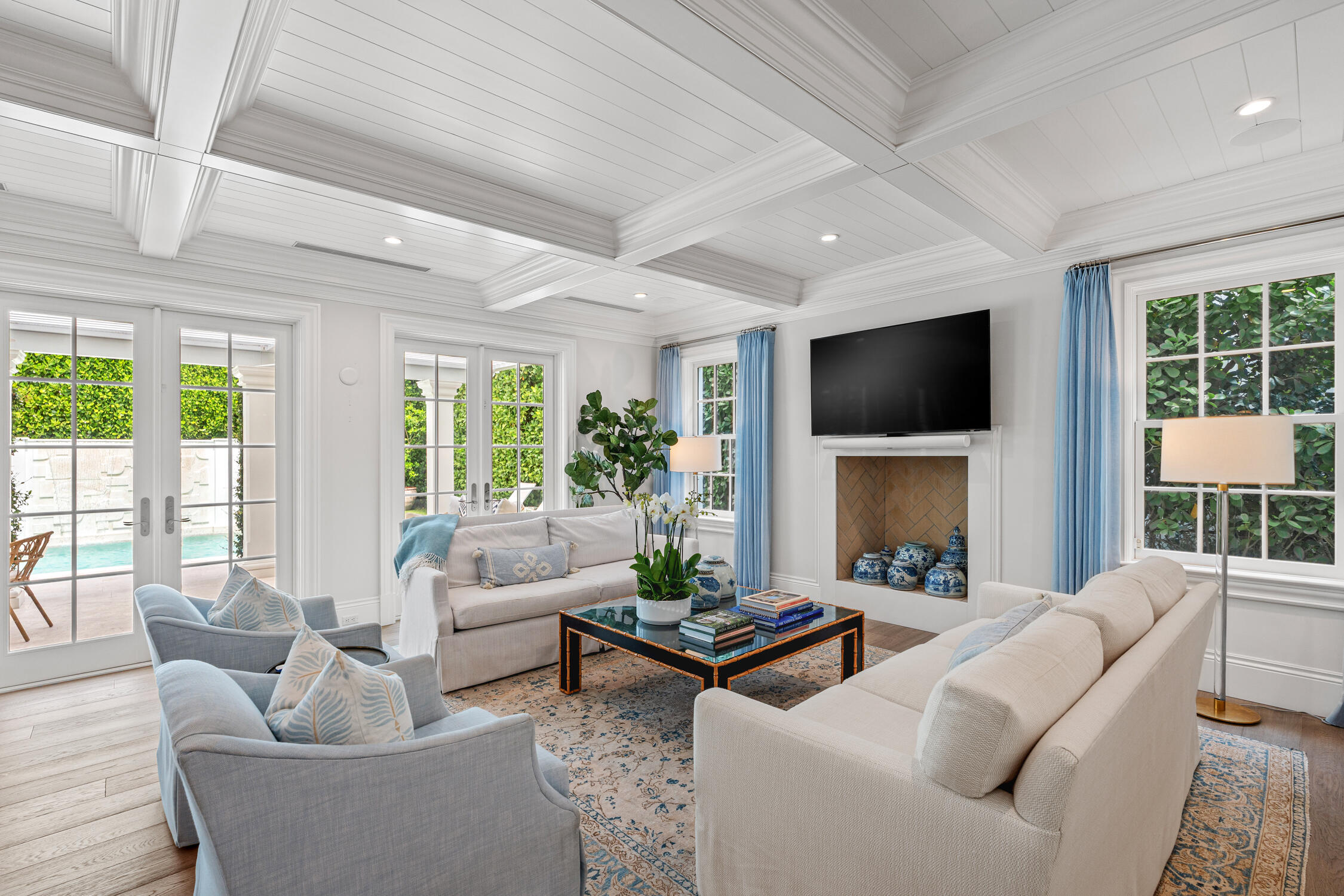 449 Australian Palm Beach, FL 33480