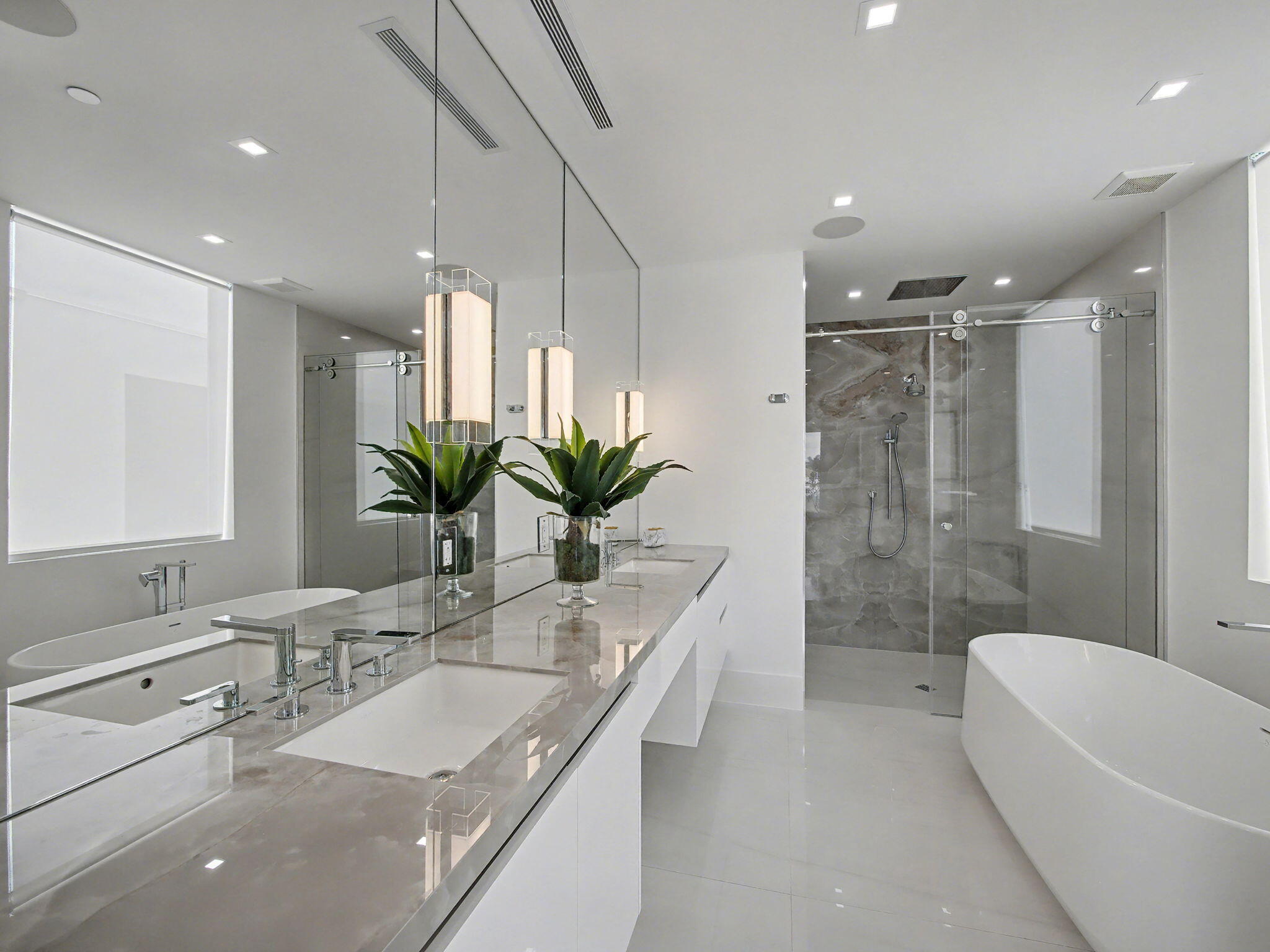 1070 Del Harbour Delray Beach, FL 33483