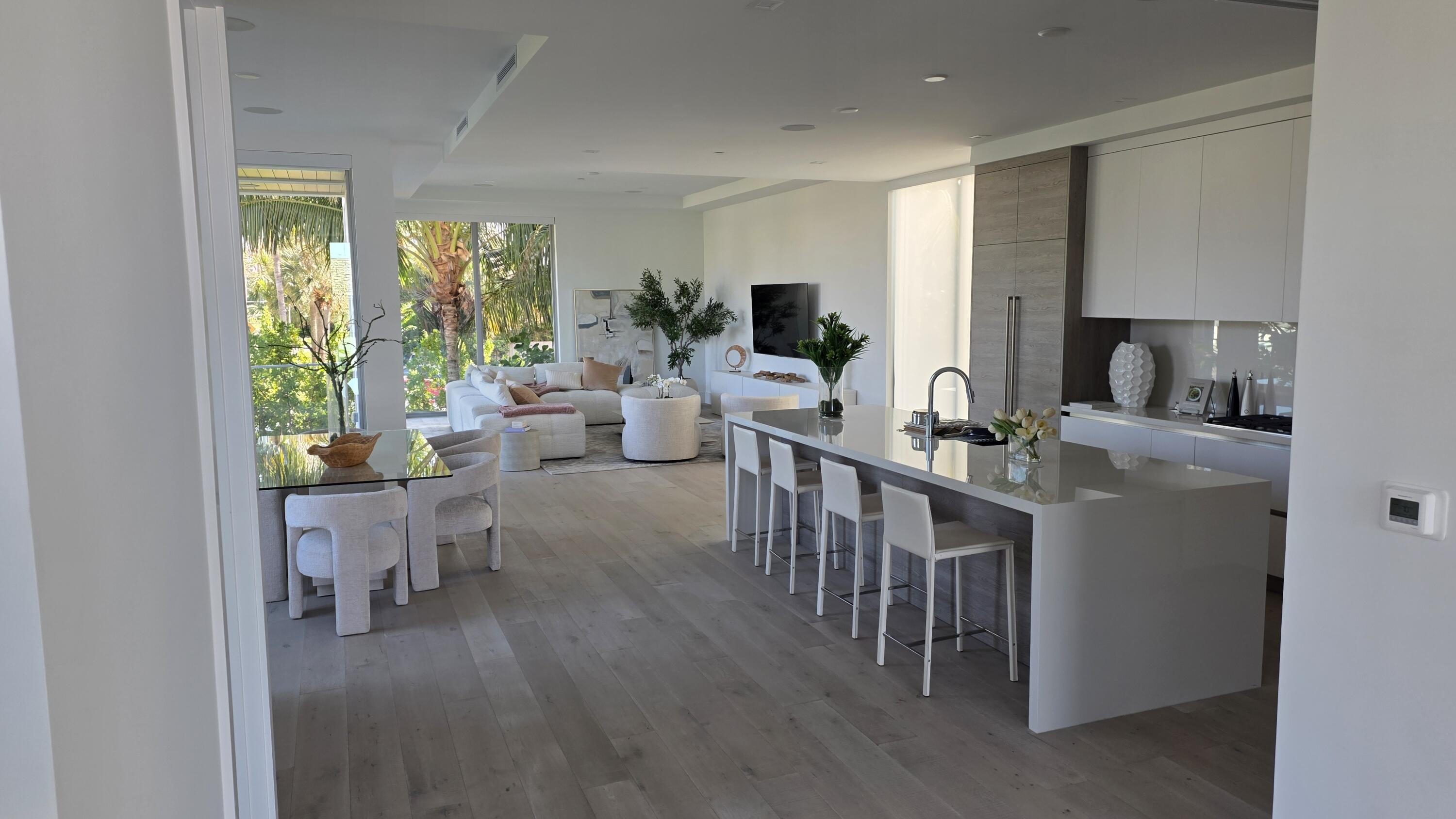 1070 Del Harbour Delray Beach, FL 33483