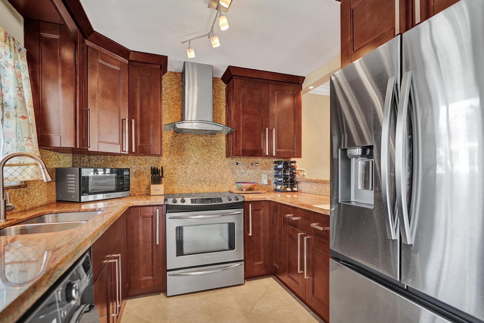 2820 NE 30th #Apt 2 Fort Lauderdale, FL 33306