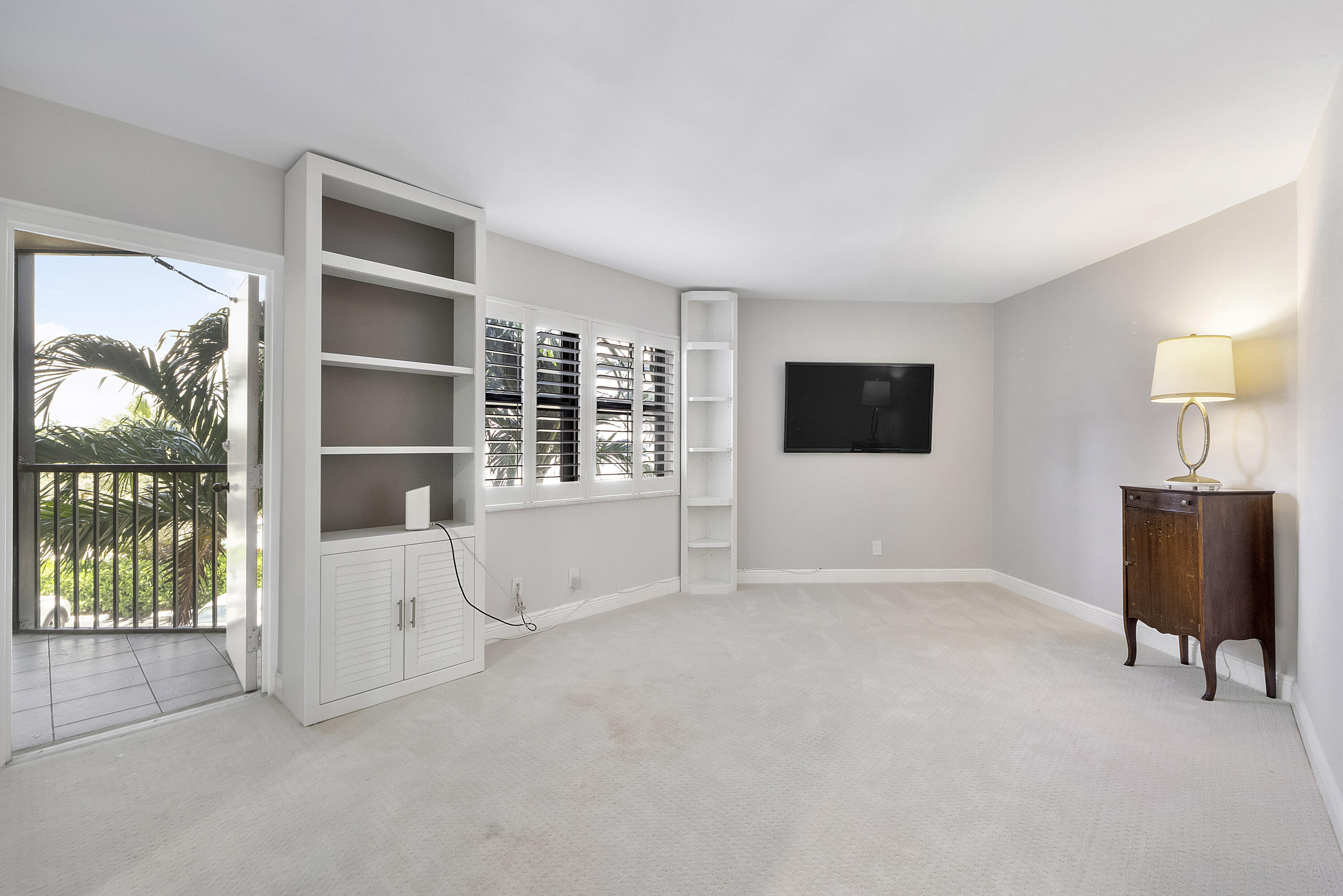 501 N Riverside #203 Pompano Beach, FL 33062