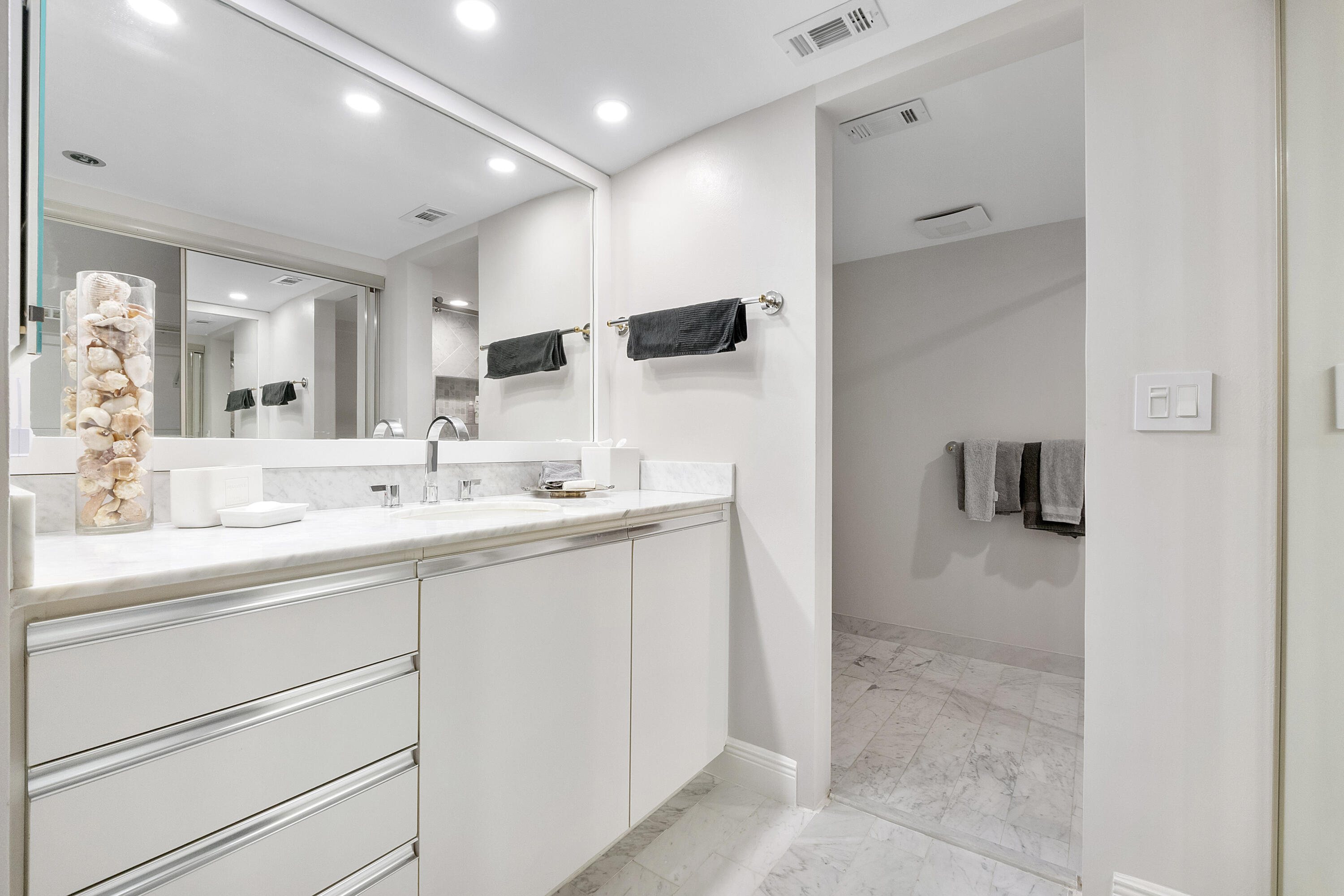 501 N Riverside #203 Pompano Beach, FL 33062