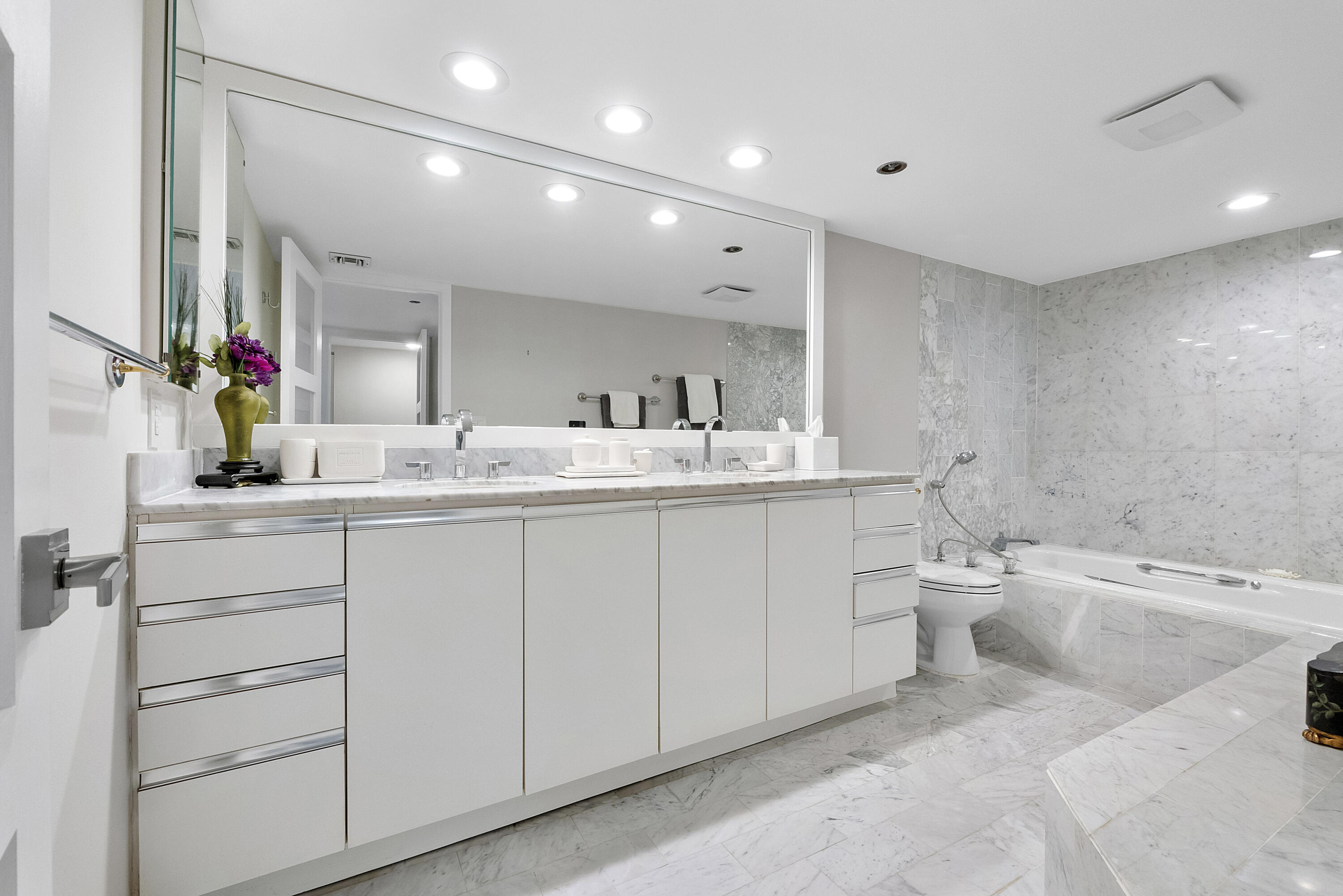 501 N Riverside #203 Pompano Beach, FL 33062