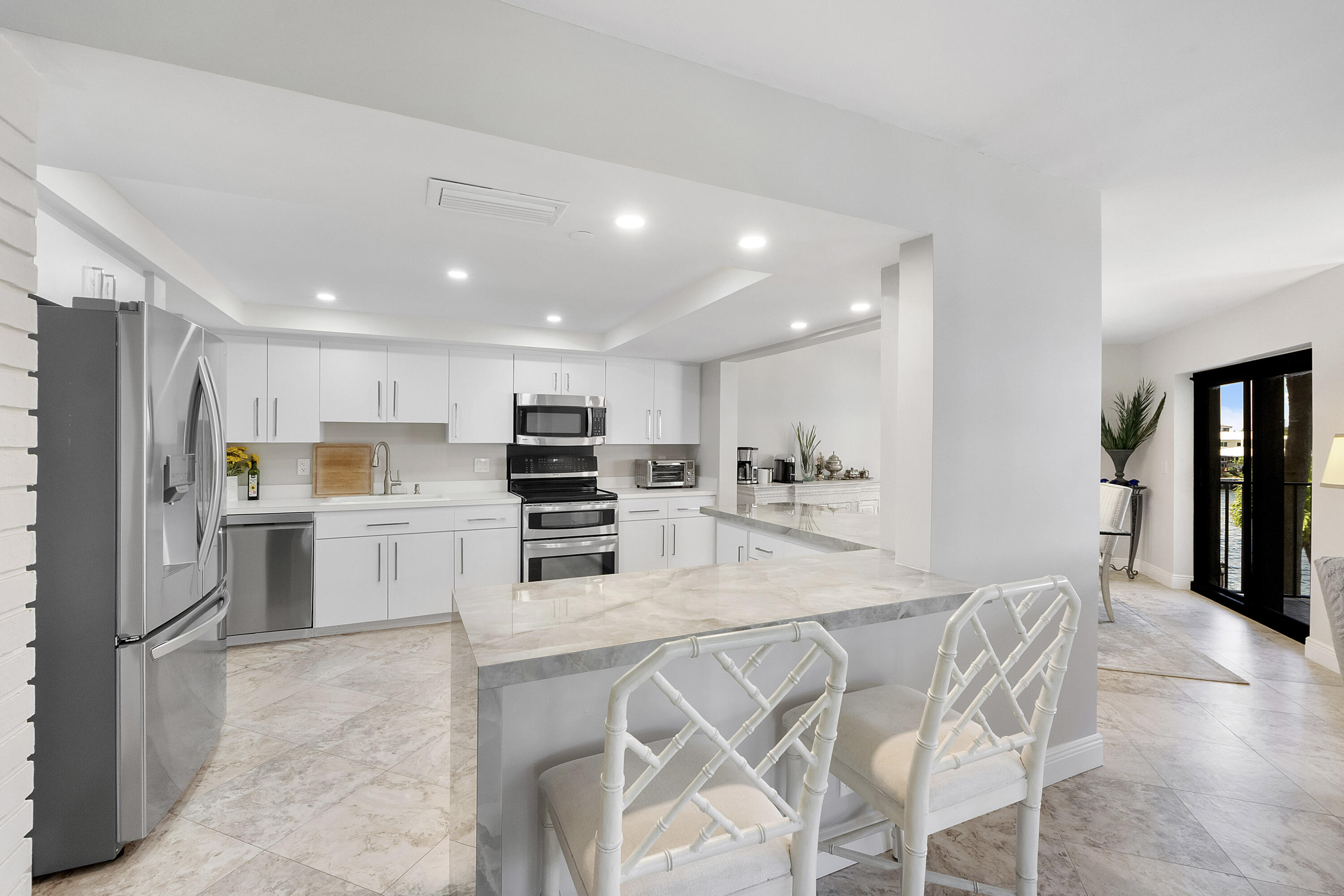 501 N Riverside #203 Pompano Beach, FL 33062