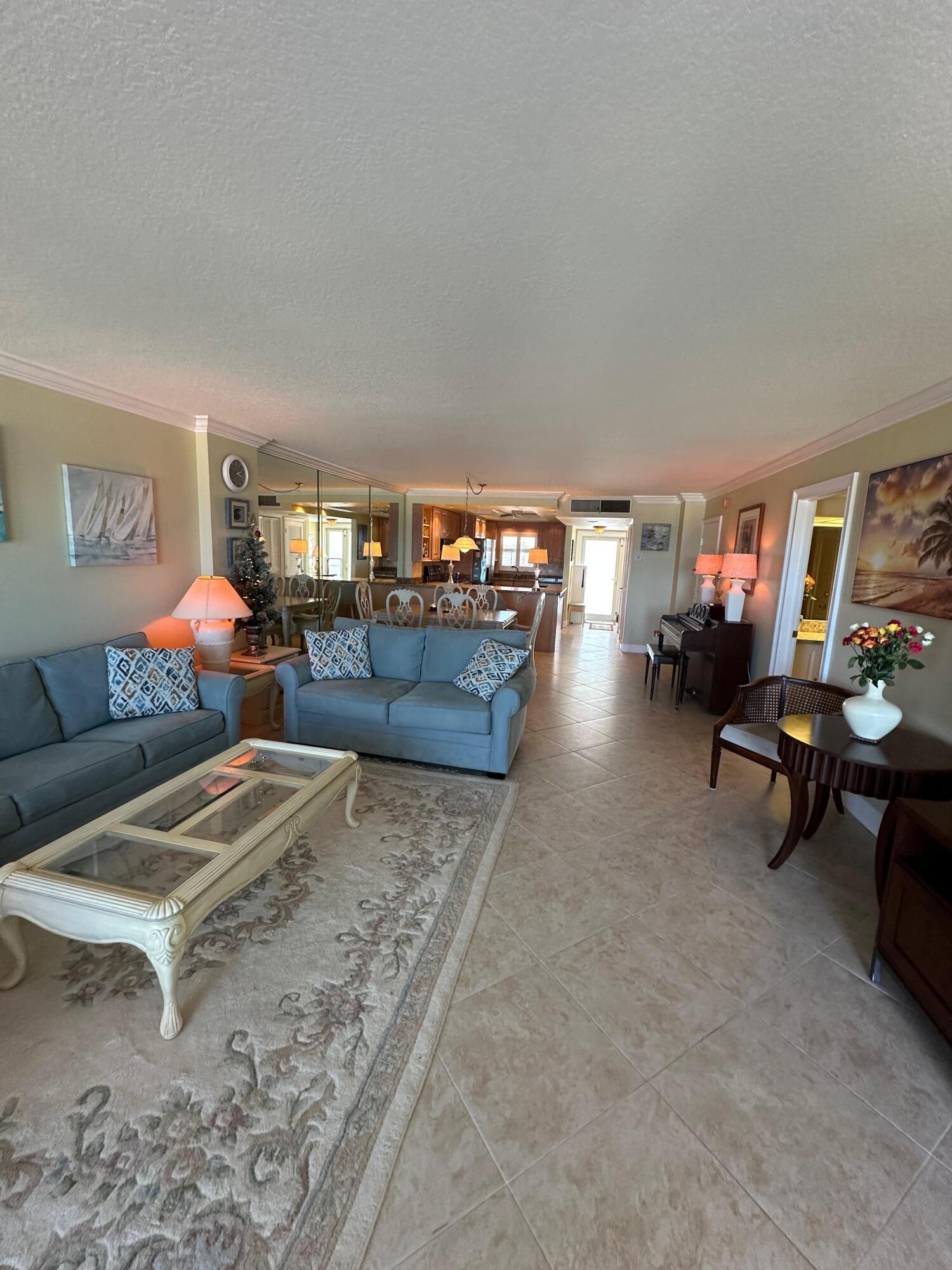 328 N Ocean #902 Pompano Beach, FL 33062