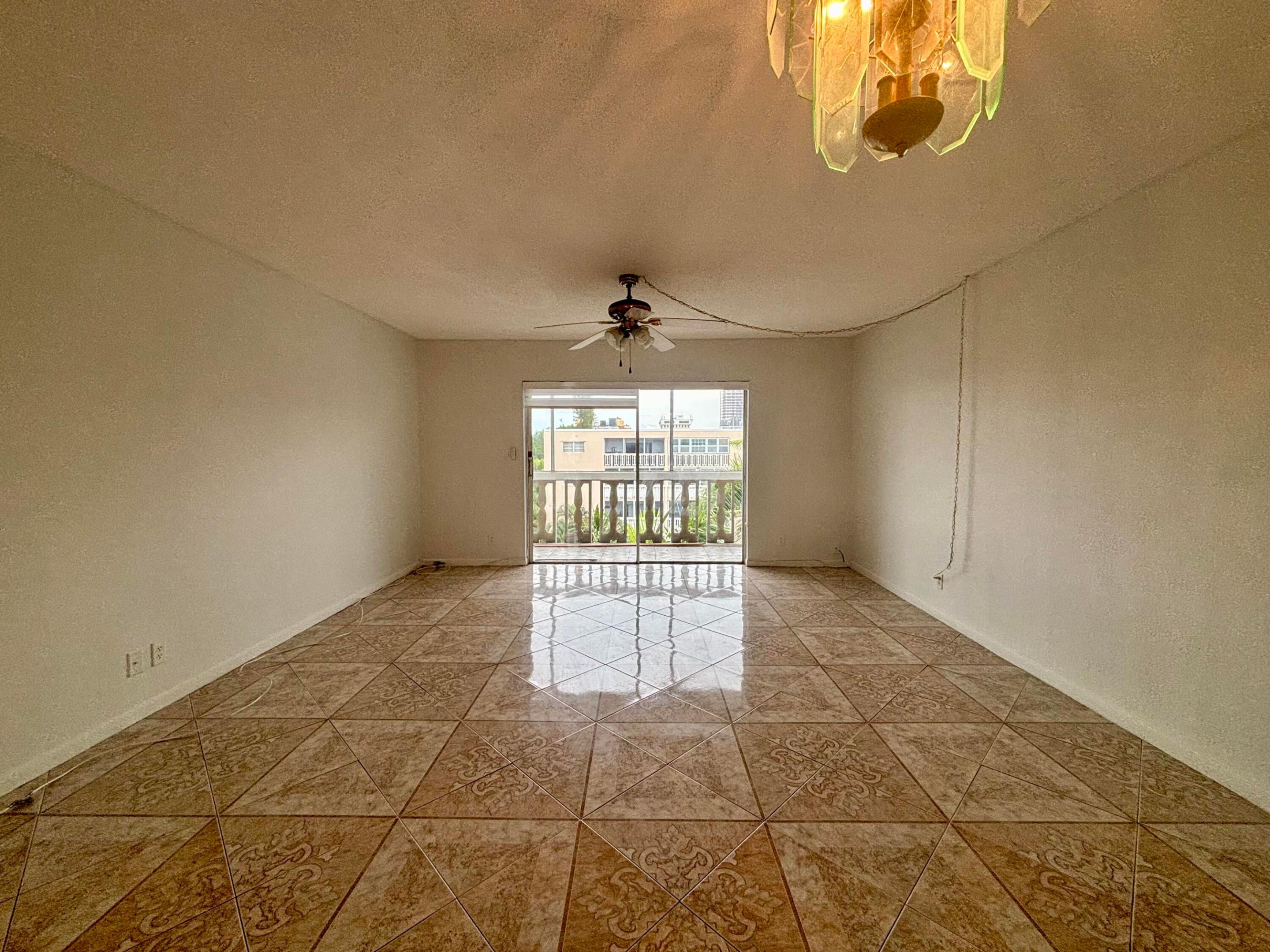 232 NE 12th #501 Hallandale Beach, FL 33009
